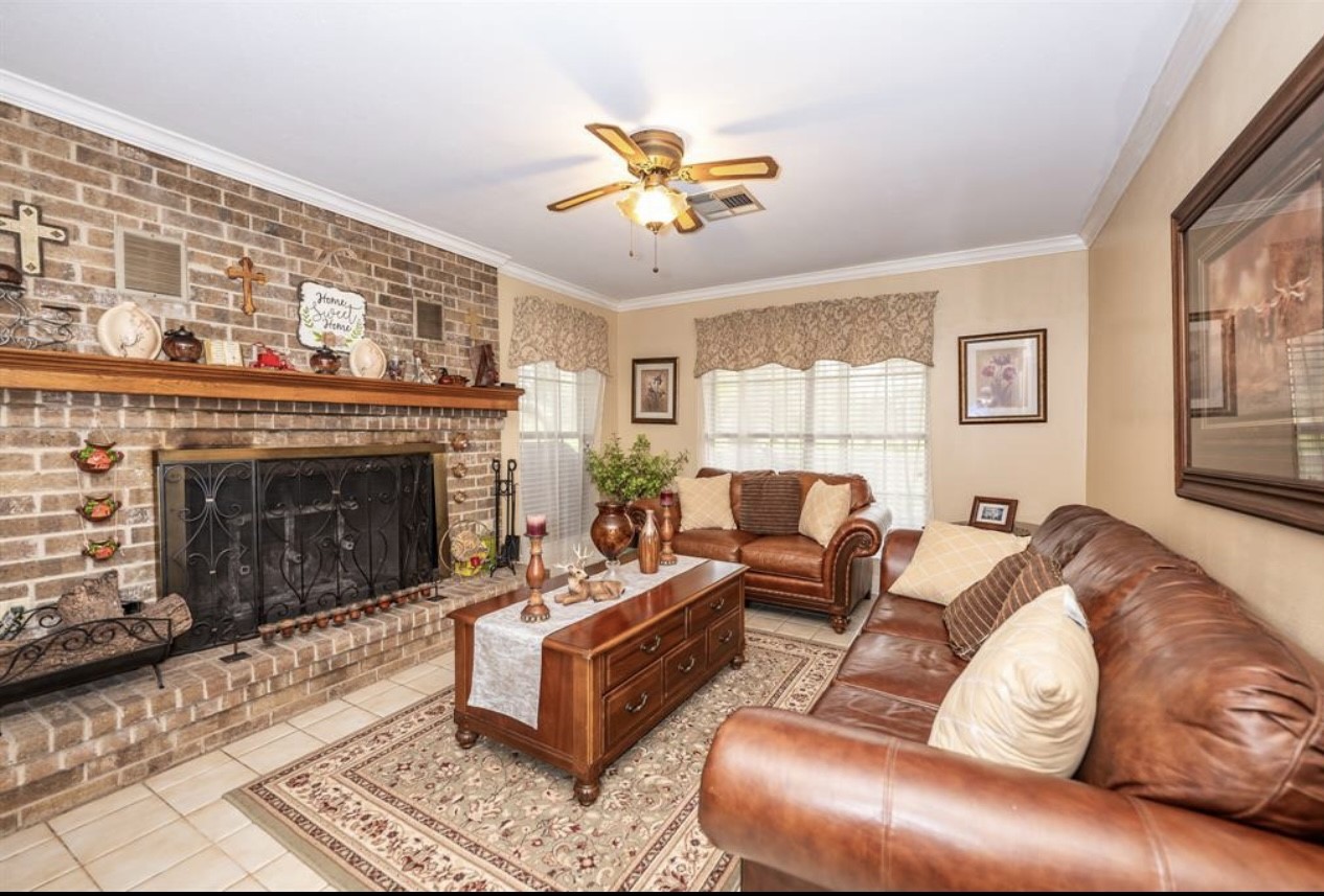 464 River Road Property Photo 8