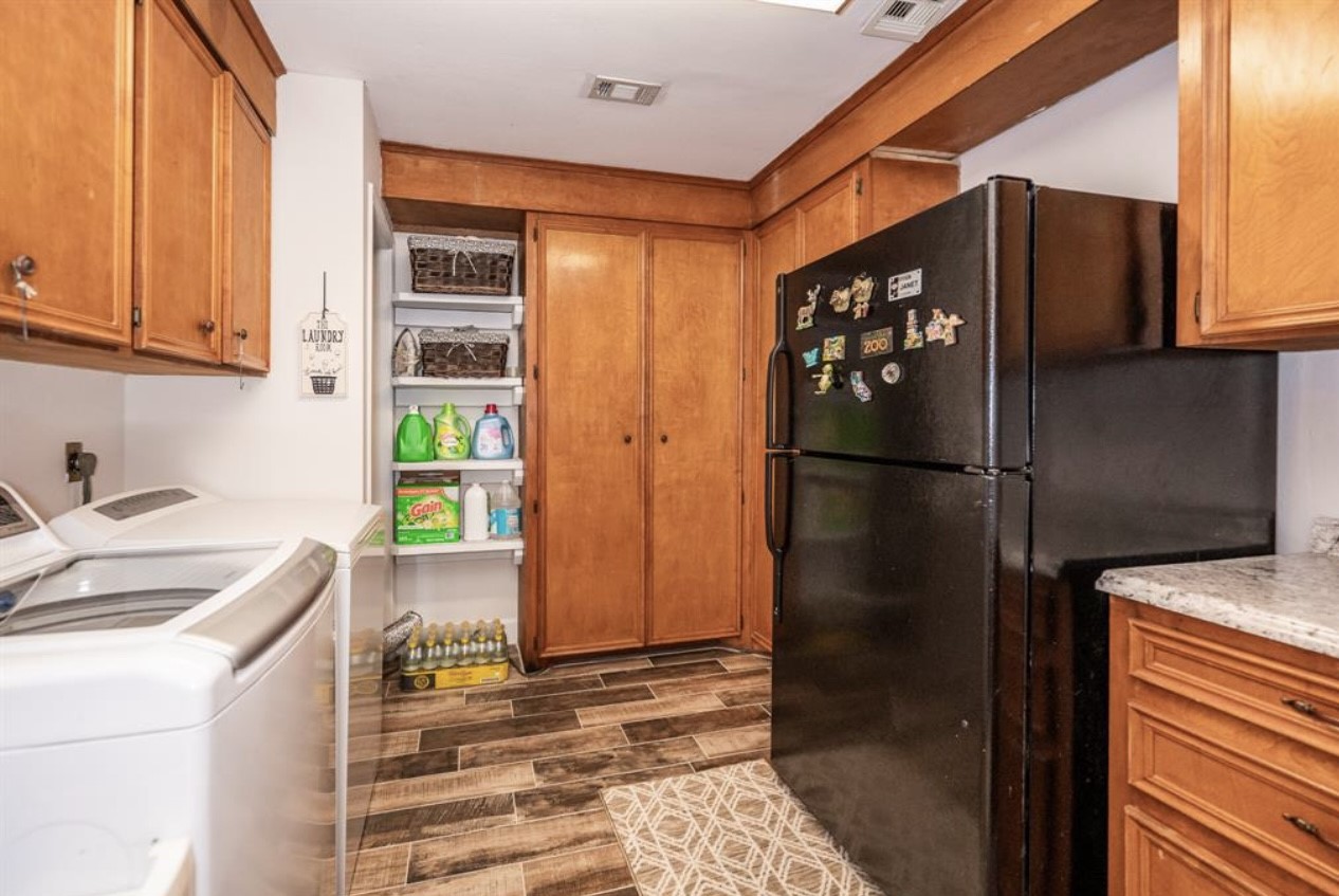 464 River Road Property Photo 17