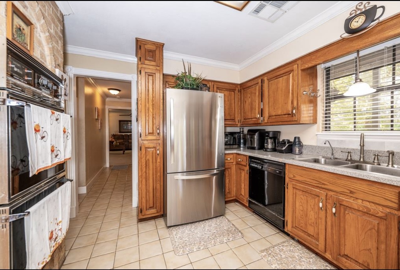 464 River Road Property Photo 18