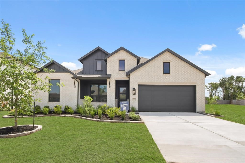 15610 Broadway Bend Drive Property Photo 1