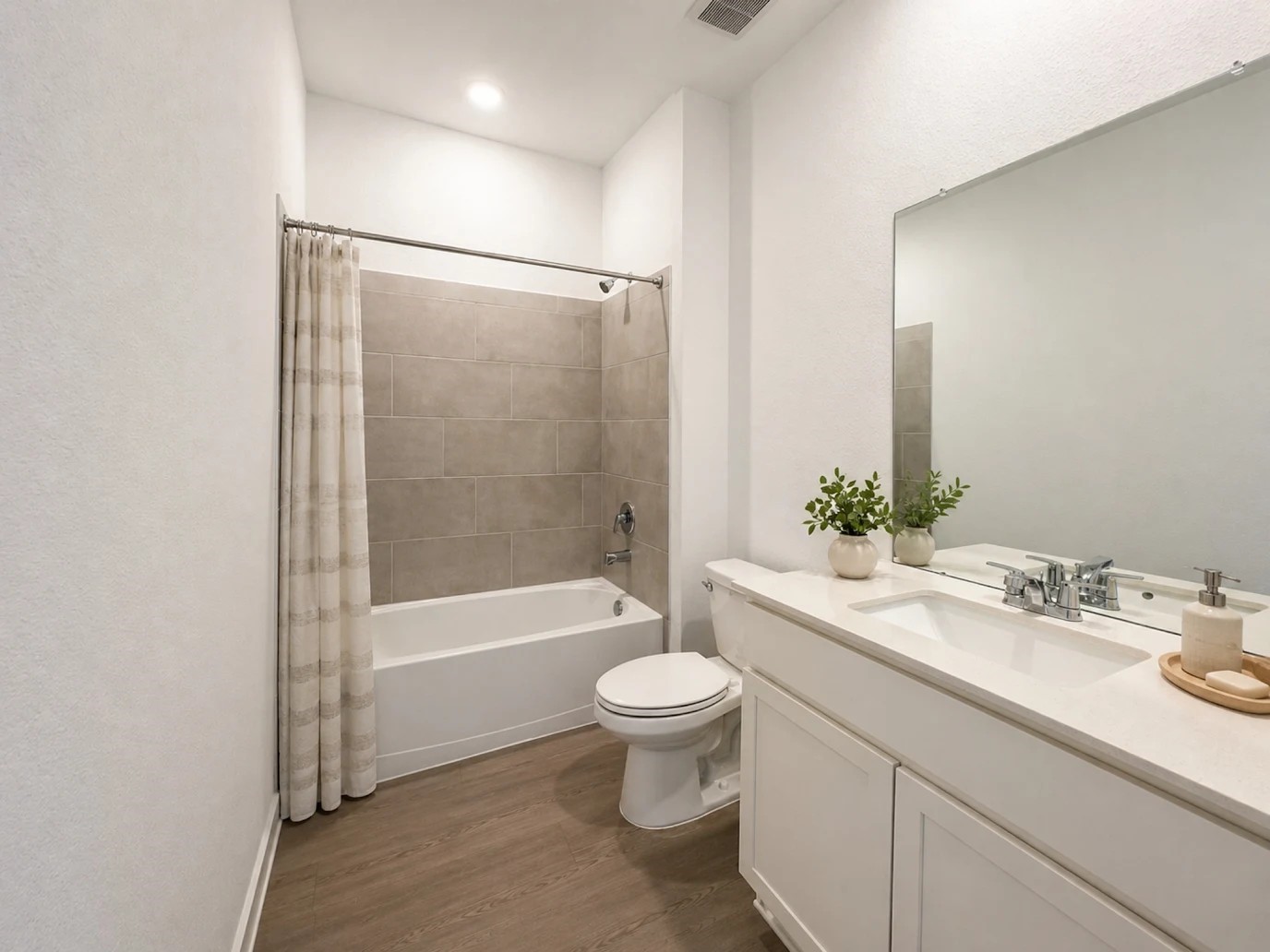 513 Robin Street Property Photo 11