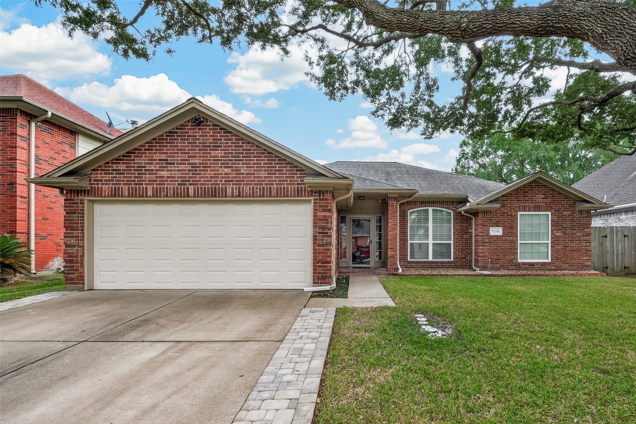 1518 Watts Avenue Property Photo 2