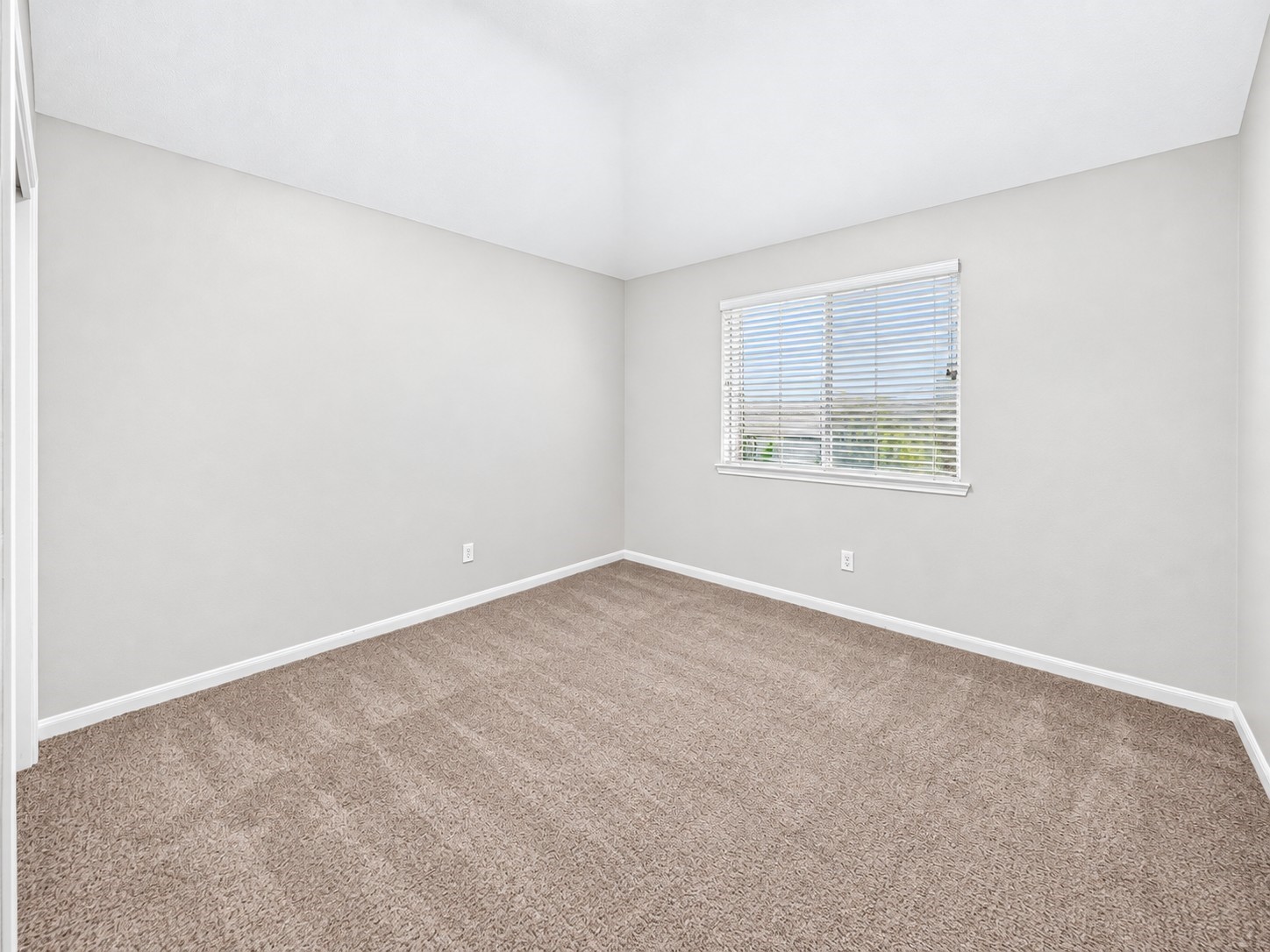 1518 Watts Avenue Property Photo 24