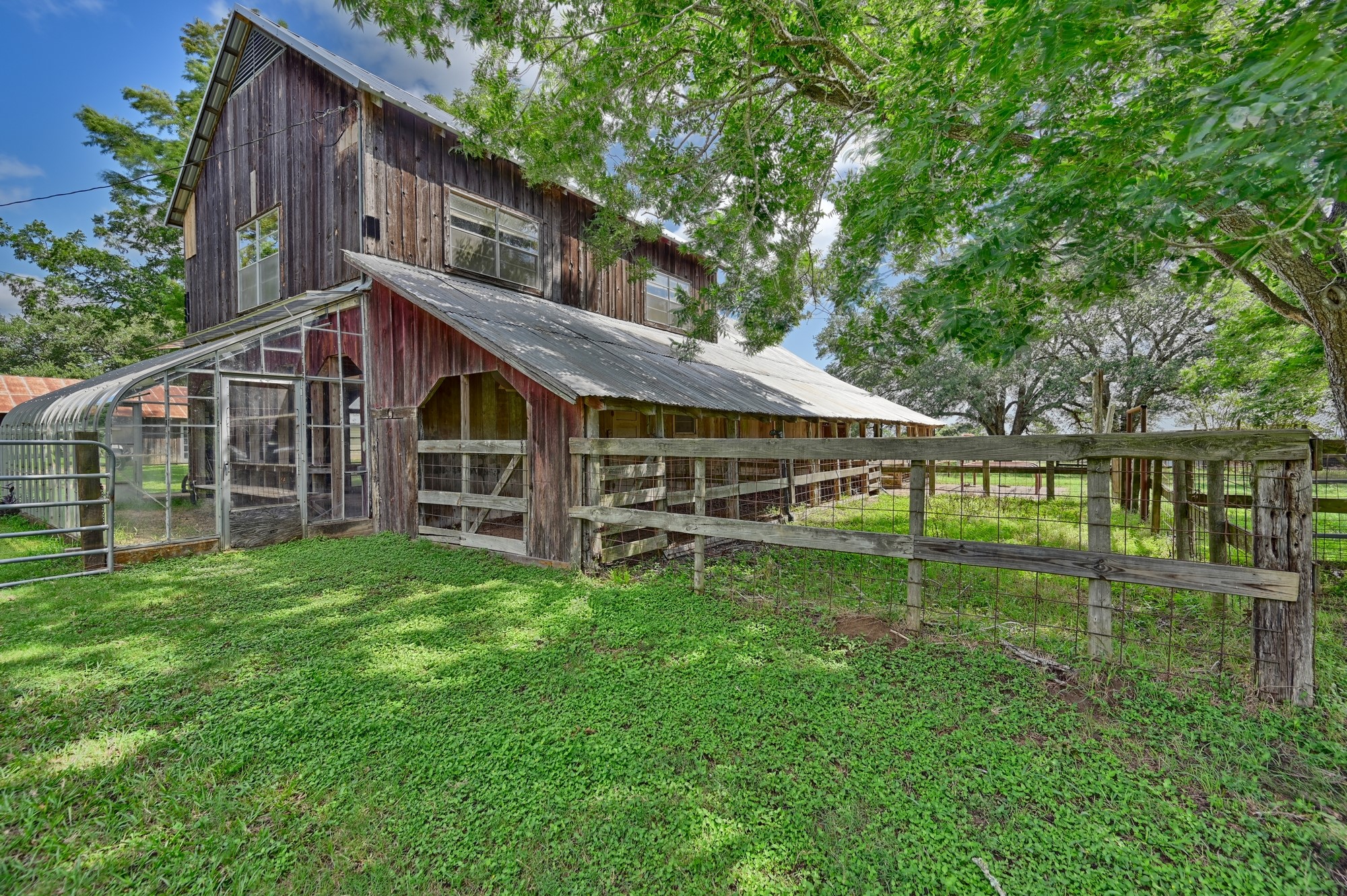 3348 W Ueckert Property Photo 42