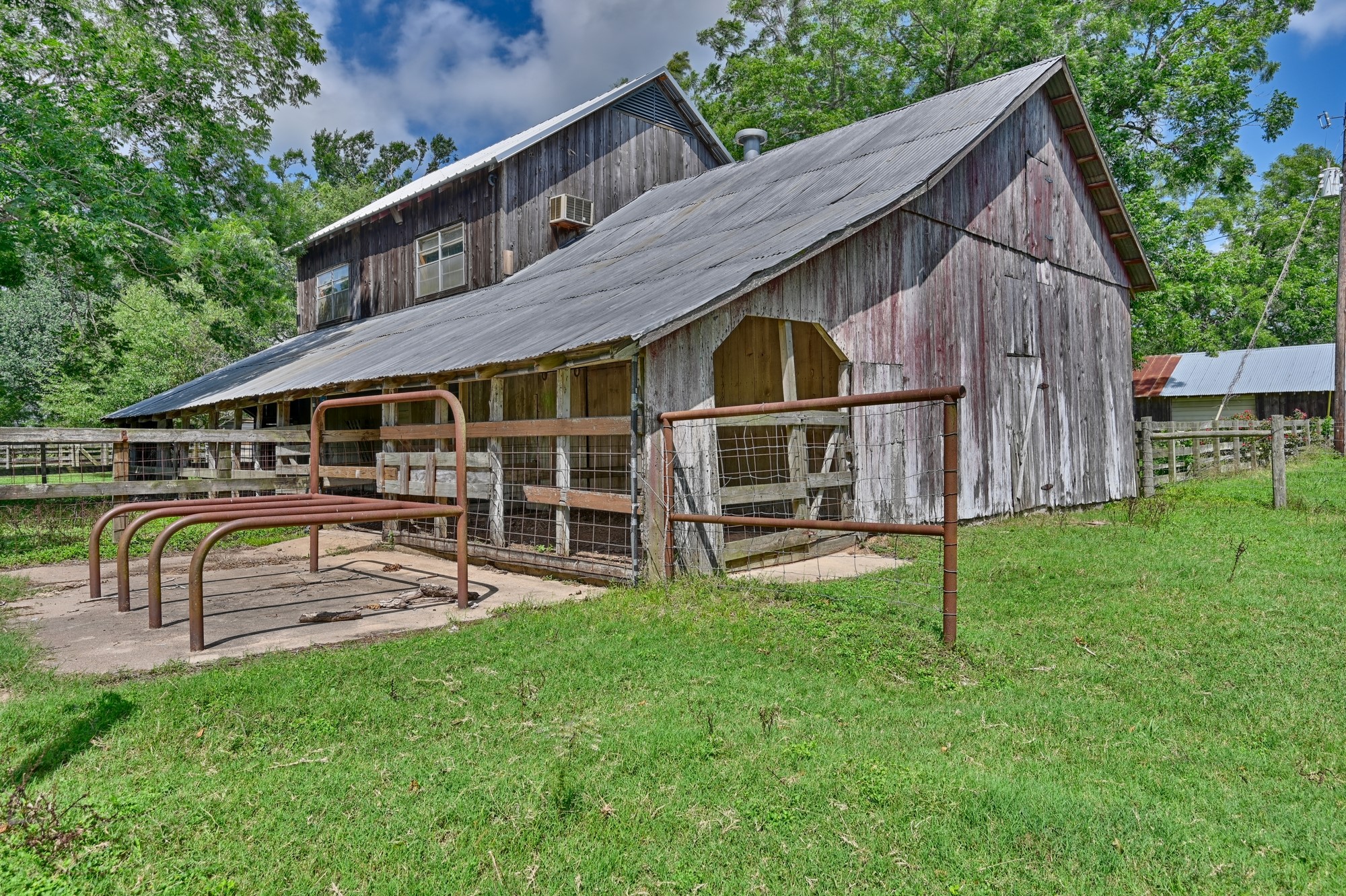 3348 W Ueckert Property Photo 43