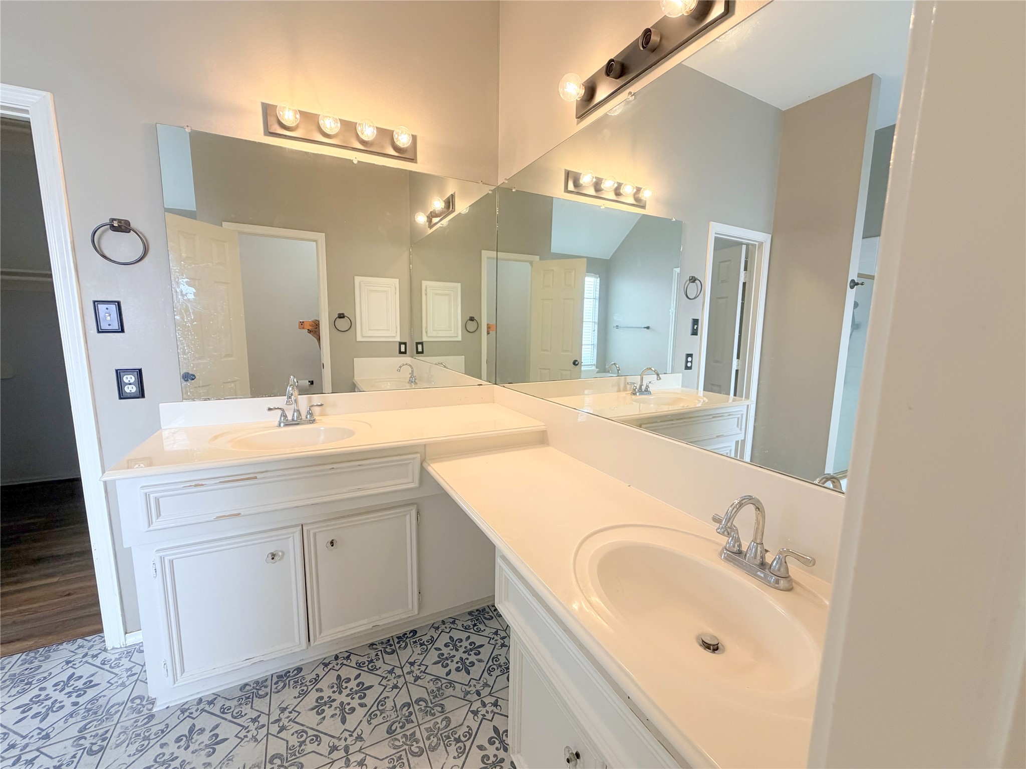 22510 Tullis Trail Court Property Photo 22