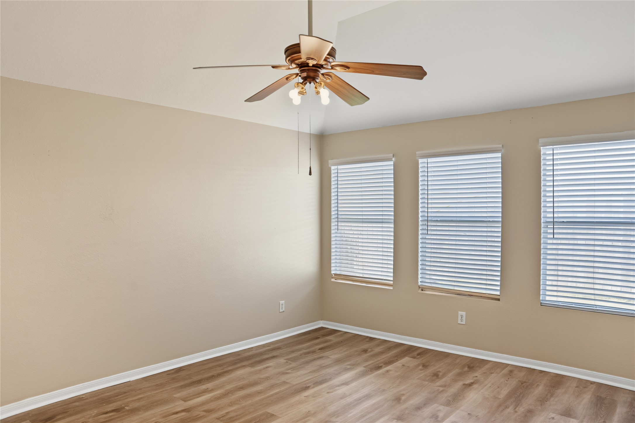 7303 Foxvista Lane Property Photo 14