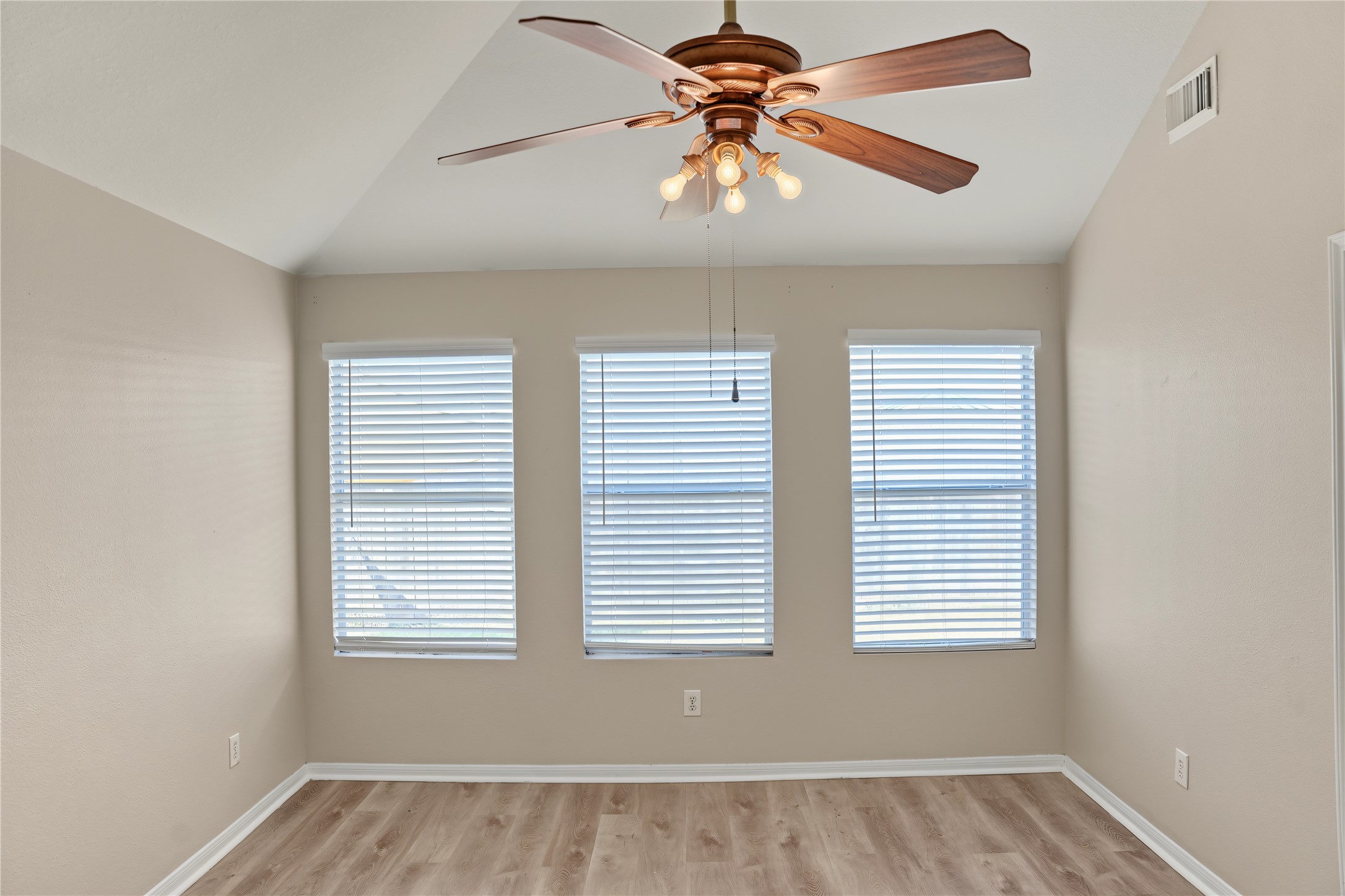 7303 Foxvista Lane Property Photo 18