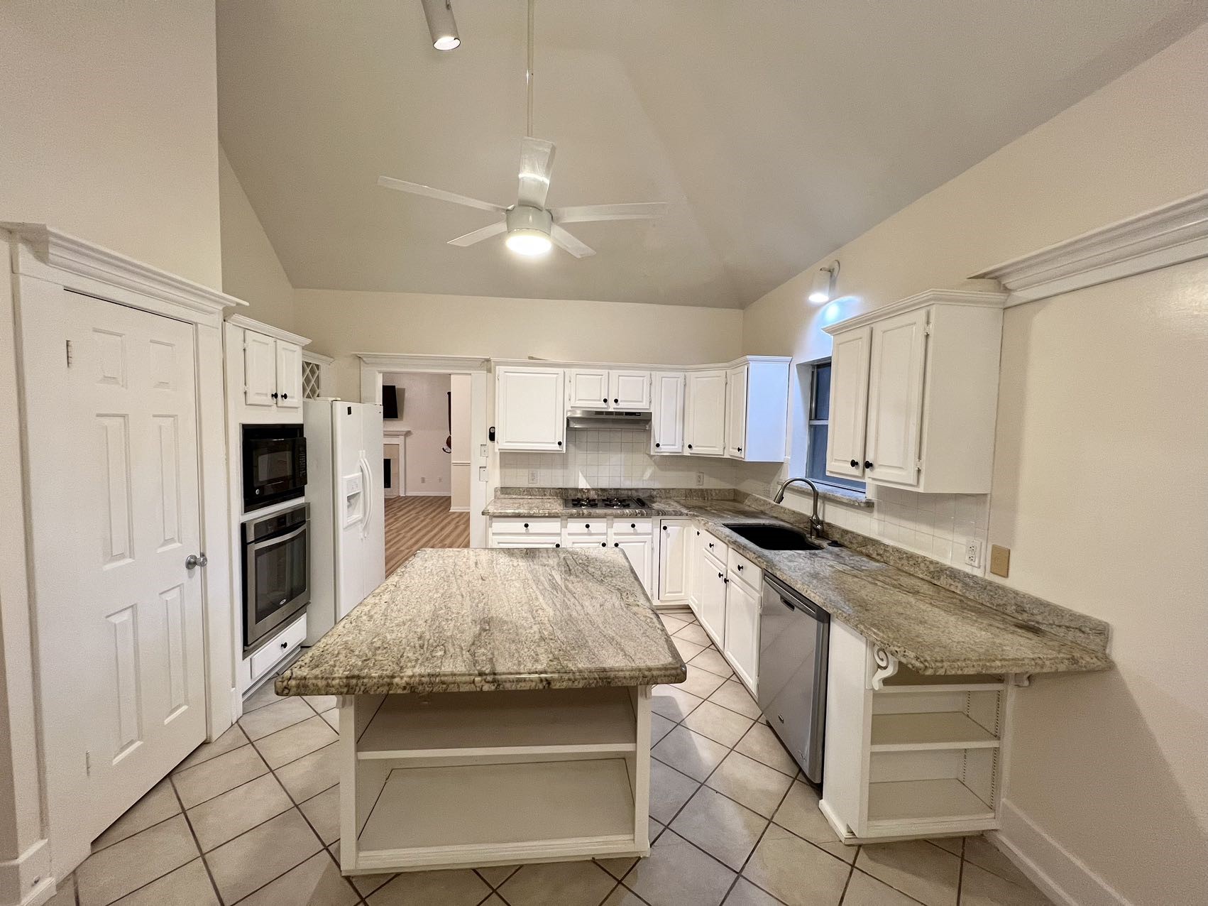 13310 Misty Mill Drive Property Photo 4