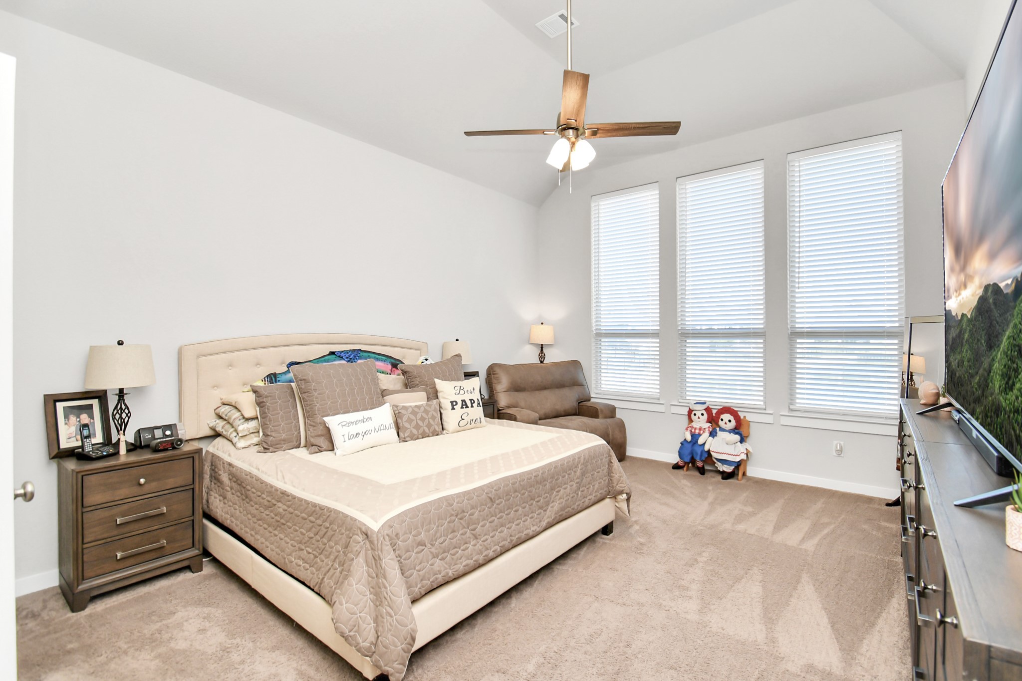 4323 Sandy Cove Drive Property Photo 15
