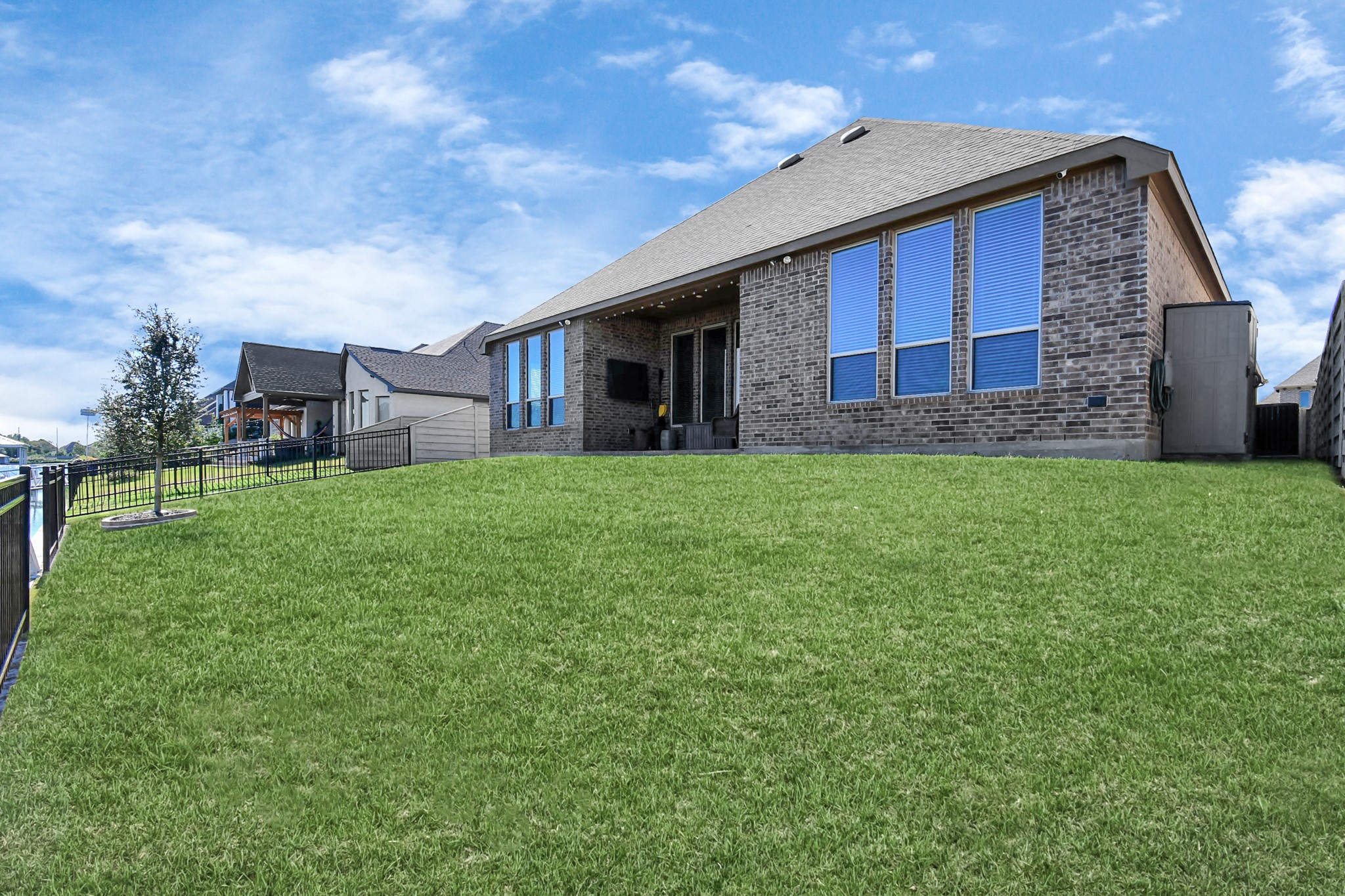 4323 Sandy Cove Drive Property Photo 34