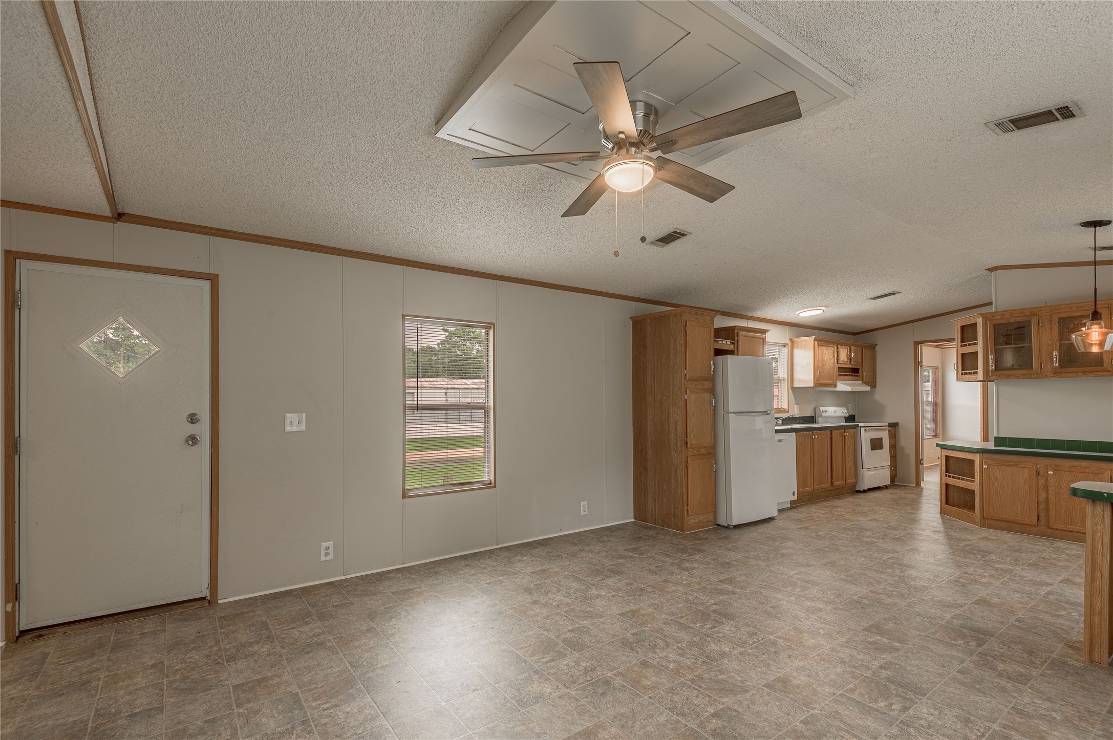 1345 Fm 405 Road 2 Property Photo 2
