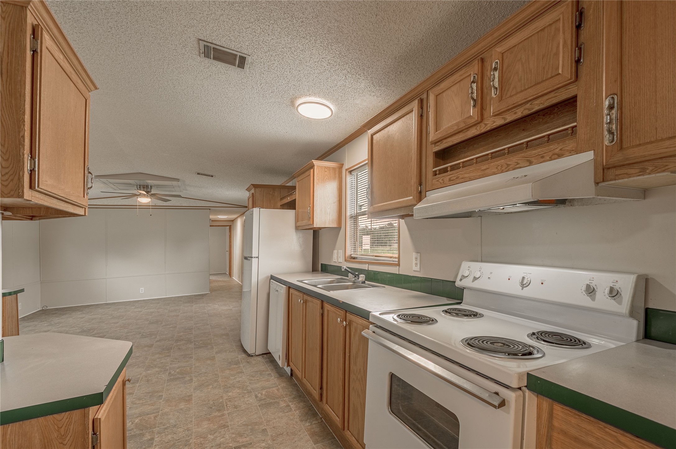 1345 Fm 405 Road 2 Property Photo 6