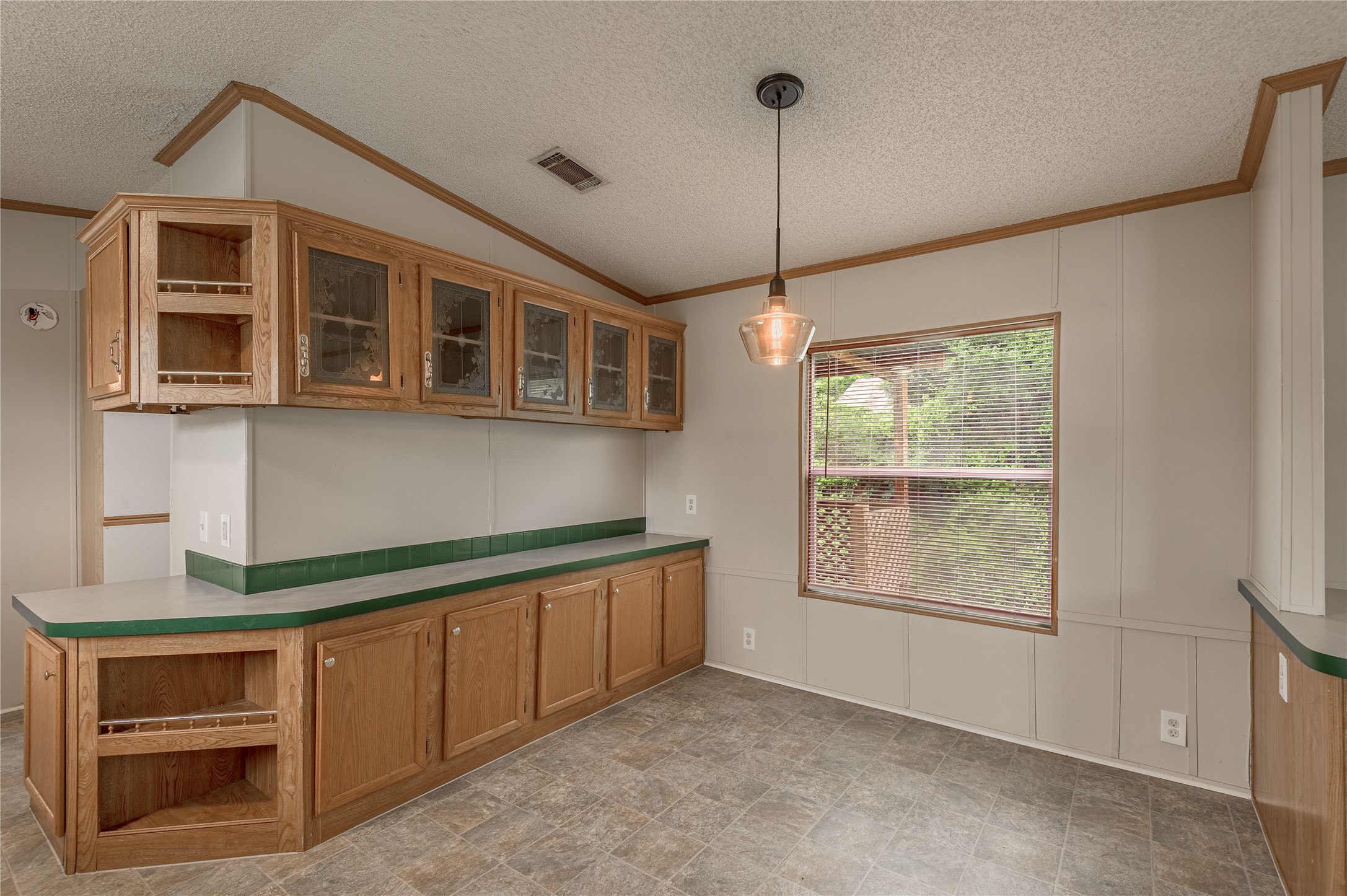1345 Fm 405 Road 2 Property Photo 7