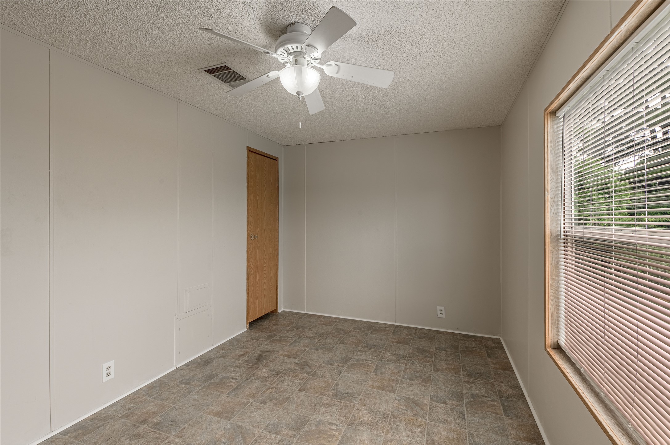 1345 Fm 405 Road 2 Property Photo 19