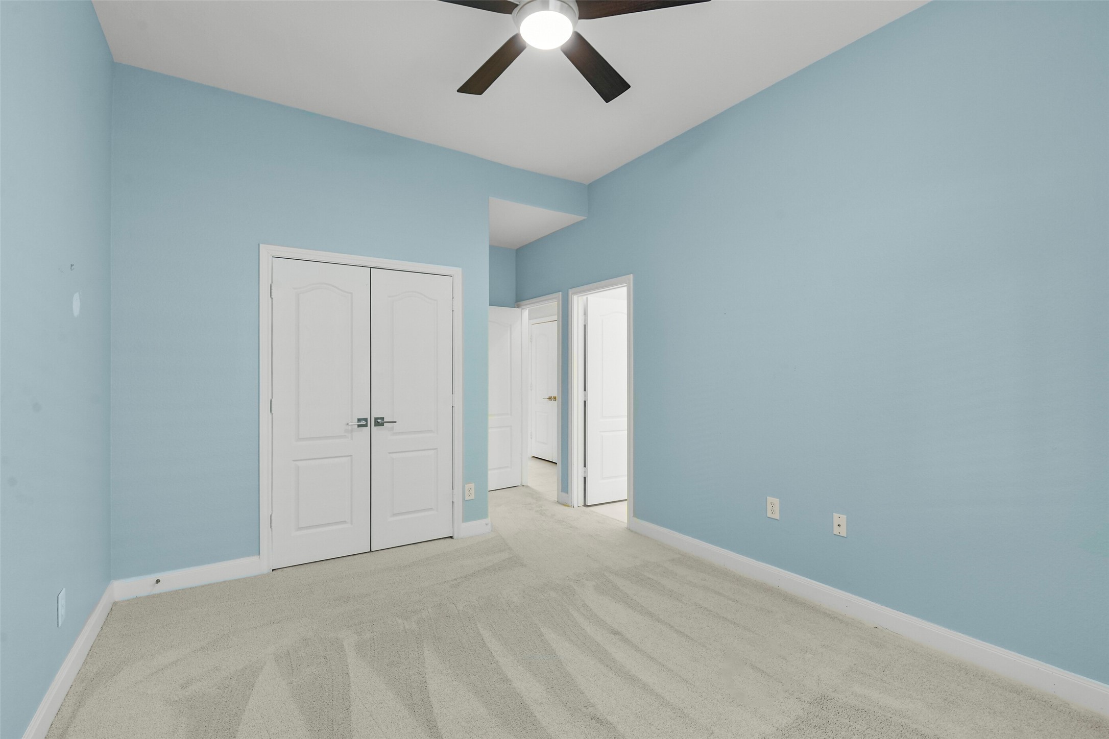 1310 Lambourne Circle Dr Property Photo 16