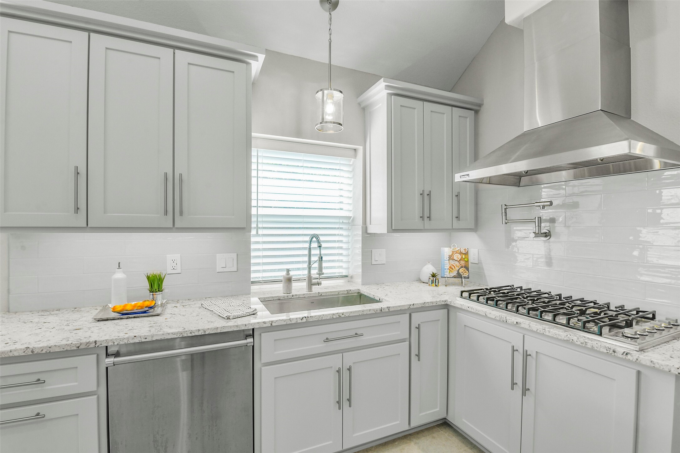 1310 Lambourne Circle Dr Property Photo 25
