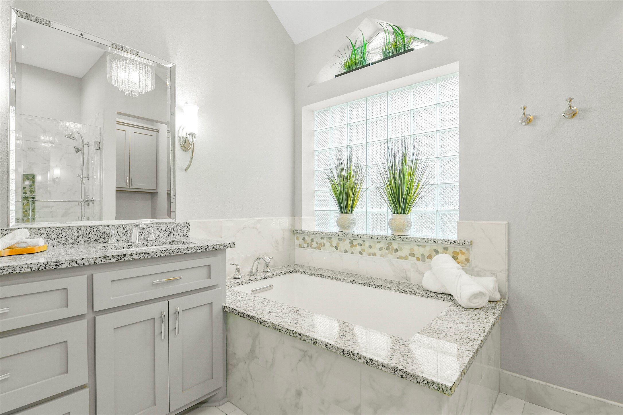 1310 Lambourne Circle Dr Property Photo 35