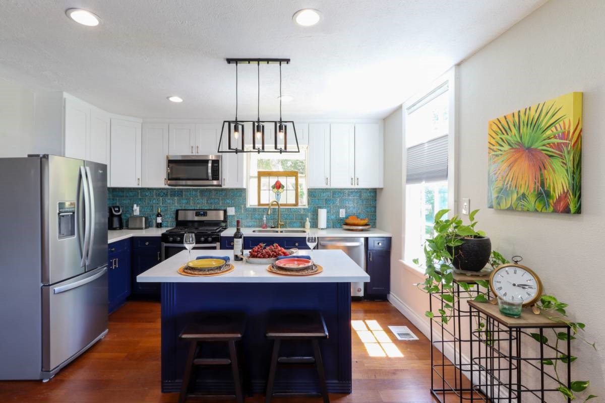 2015 Avenue L Property Photo 4