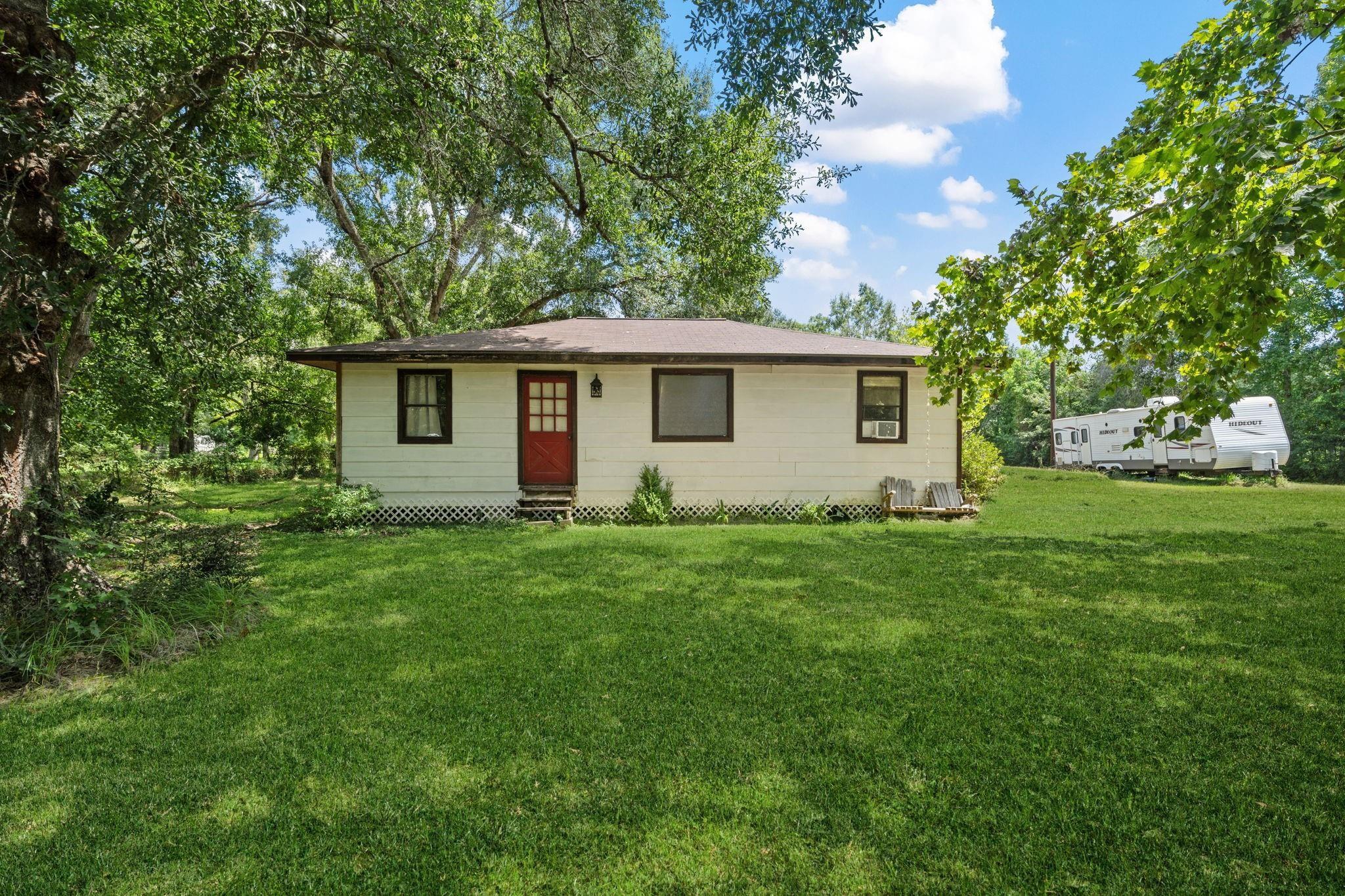 298 County Road 2197 Property Photo 1