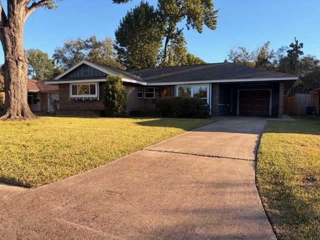 4523 Spellman Road Property Photo 1