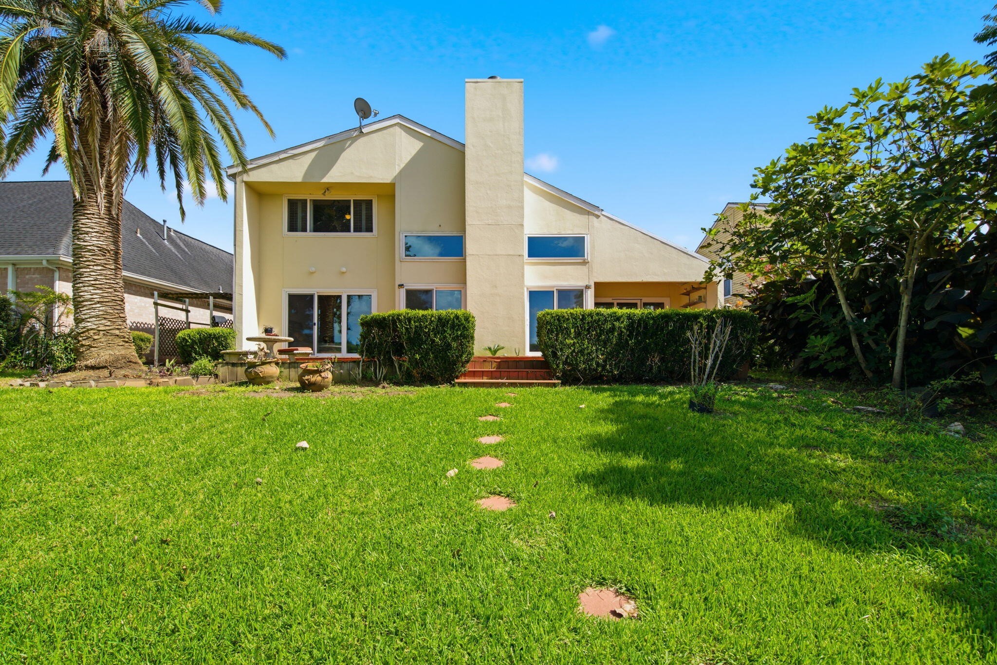 2810 Lake View Drive Property Photo 12