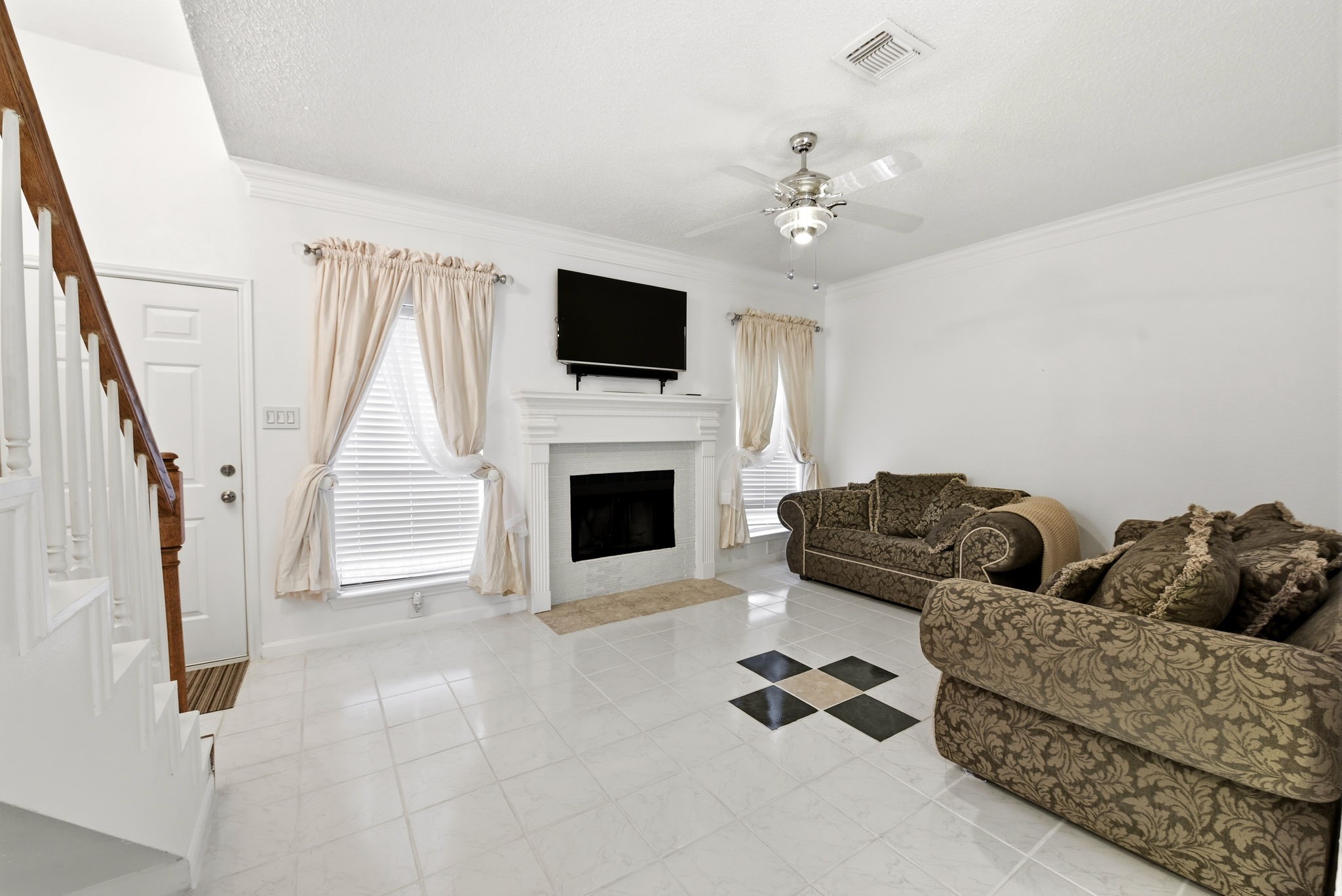 12400 Brookglade Circle 33 Property Photo 4