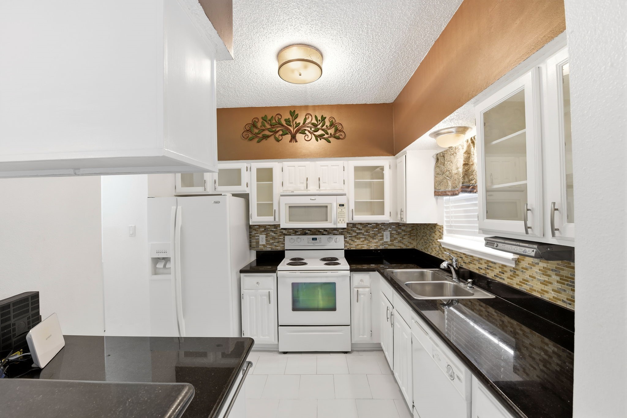 12400 Brookglade Circle 33 Property Photo 9