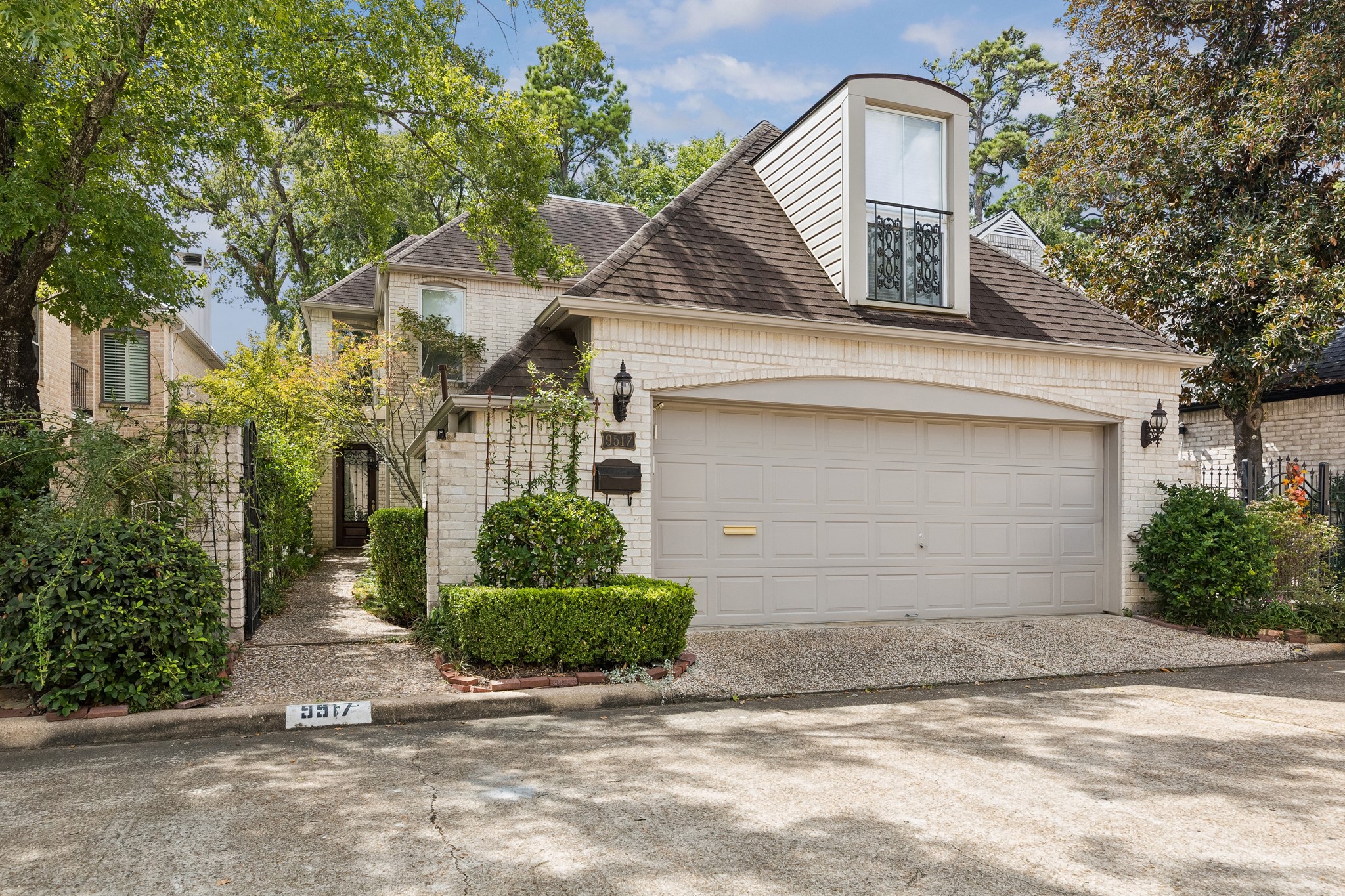 9517 Bayou Brook Street Property Photo 1