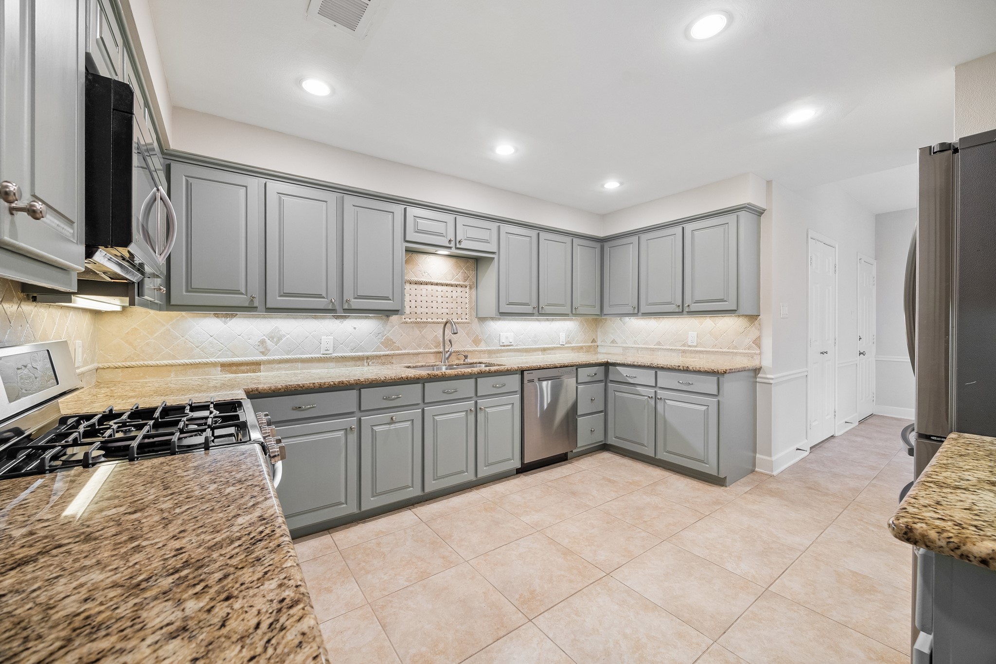 9517 Bayou Brook Street Property Photo 16