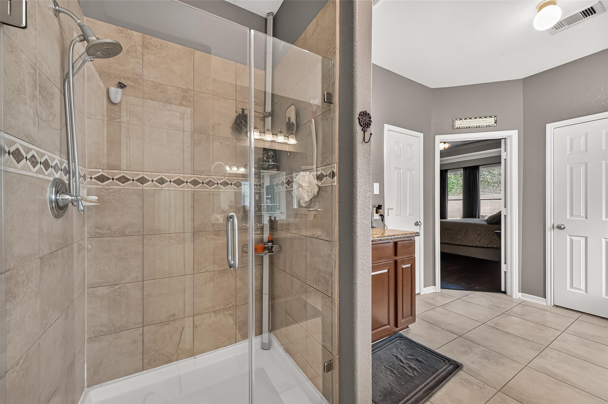 2401 Scarlatti Drive Property Photo 21