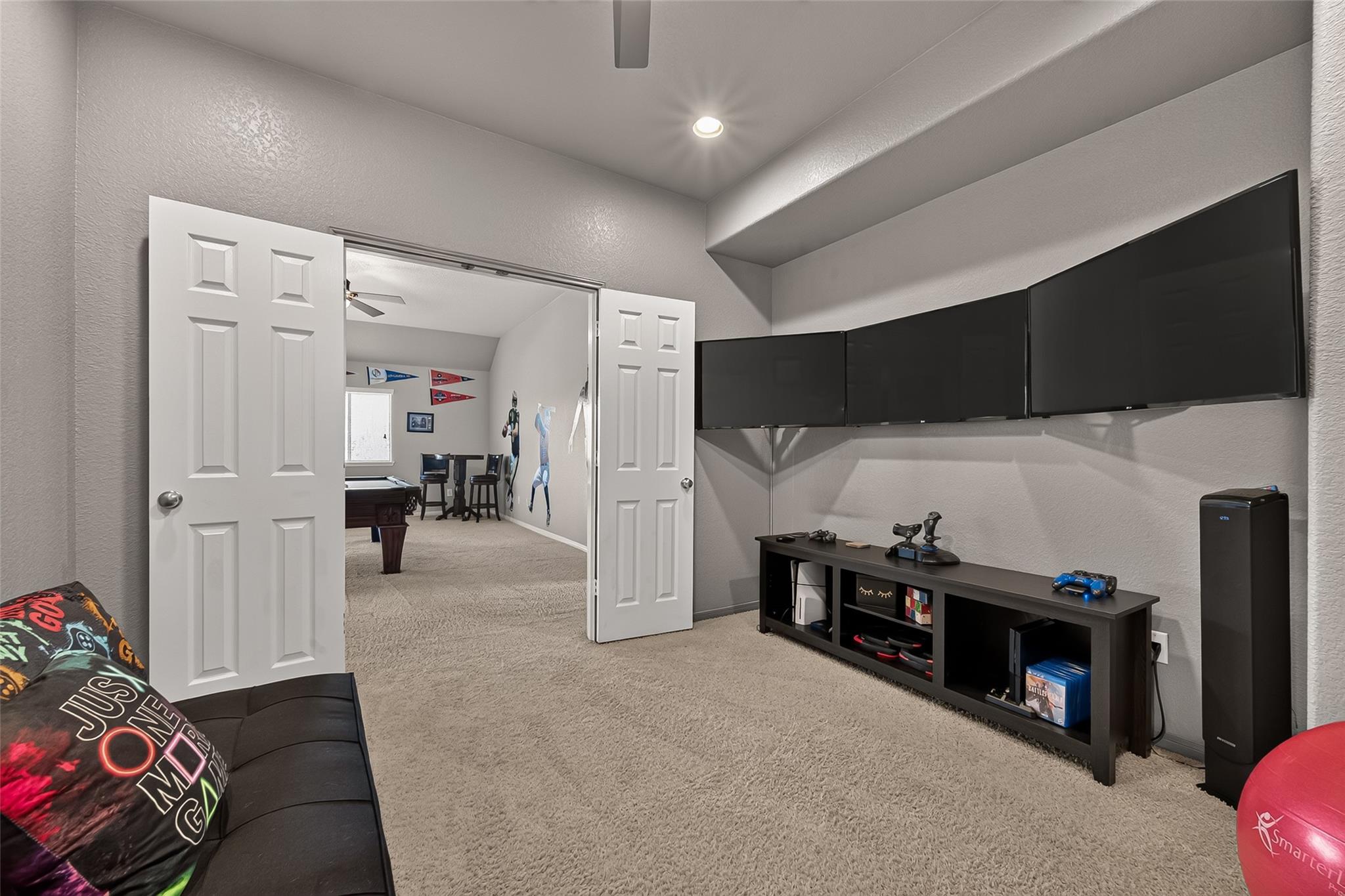 2401 Scarlatti Drive Property Photo 29