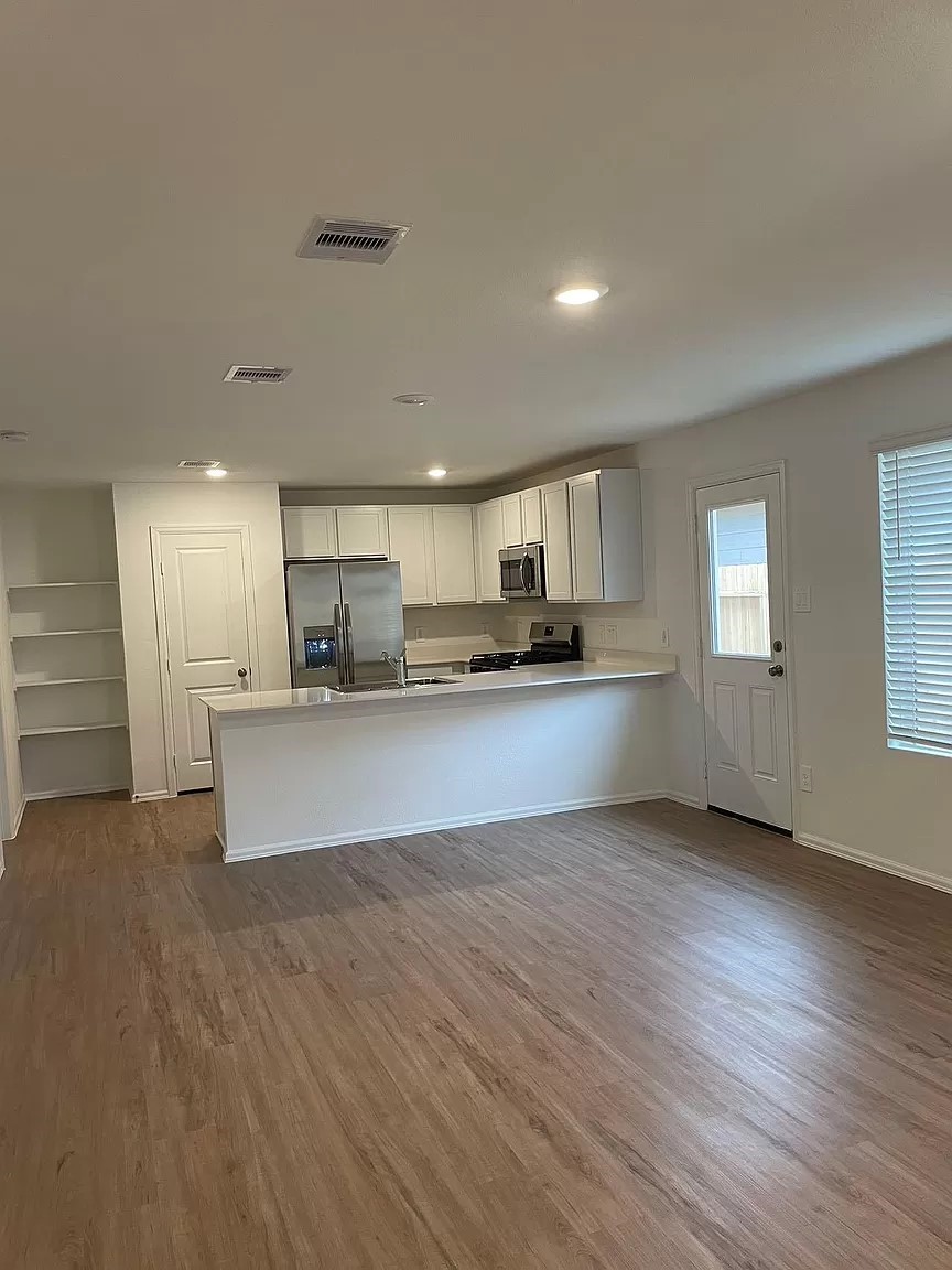 24711 Wilburn Park Lane Property Photo 2