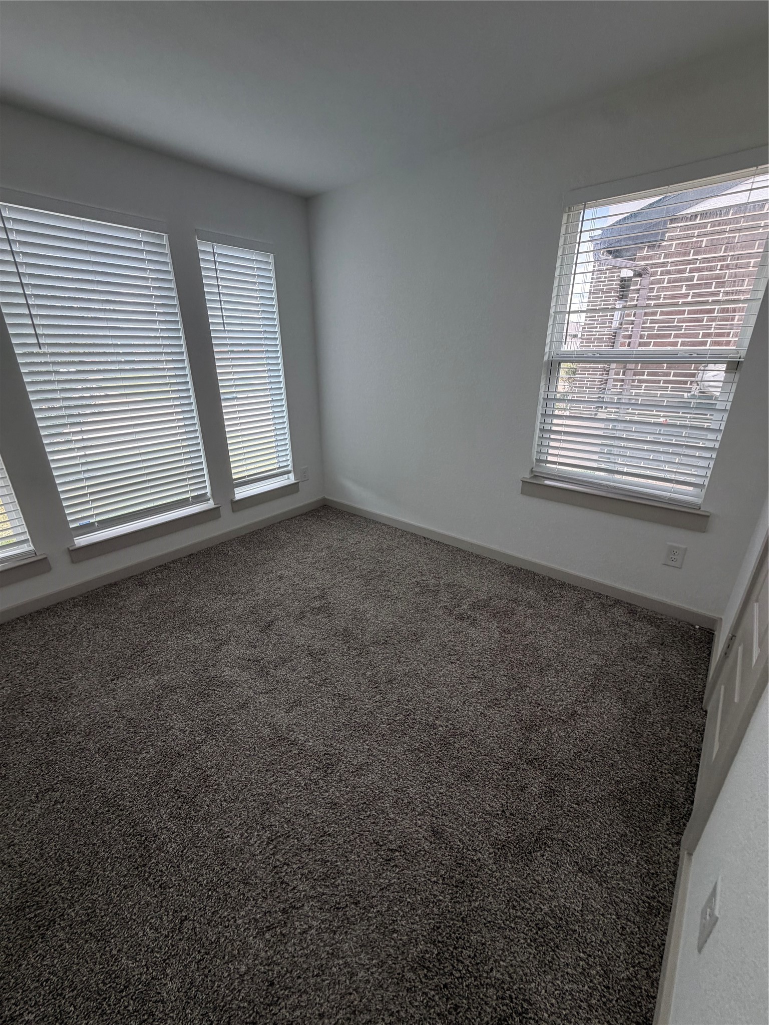 7307 Ramsgate Cliff Lane Property Photo 4