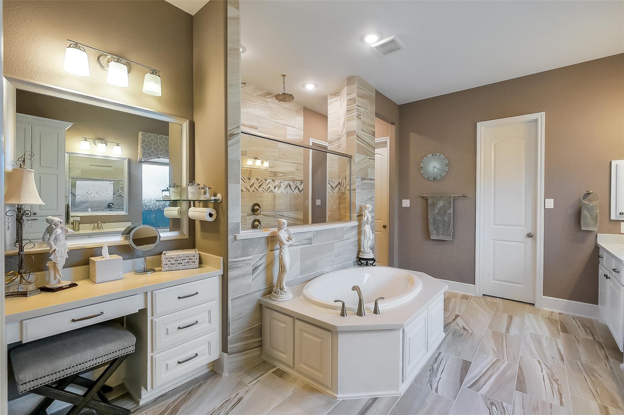 12803 Shire Mills Court Property Photo 11