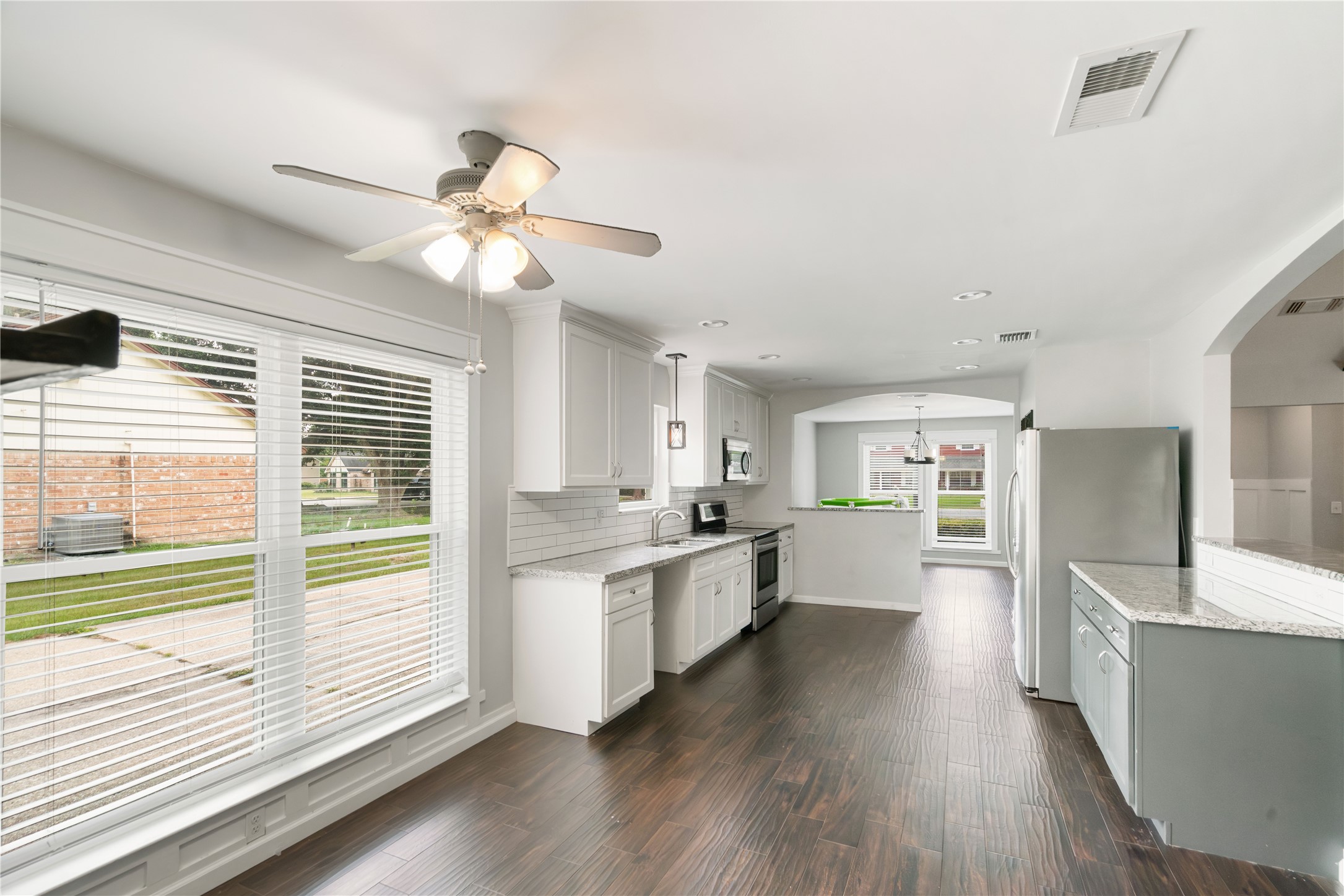 11215 Birchwood Drive Property Photo 8