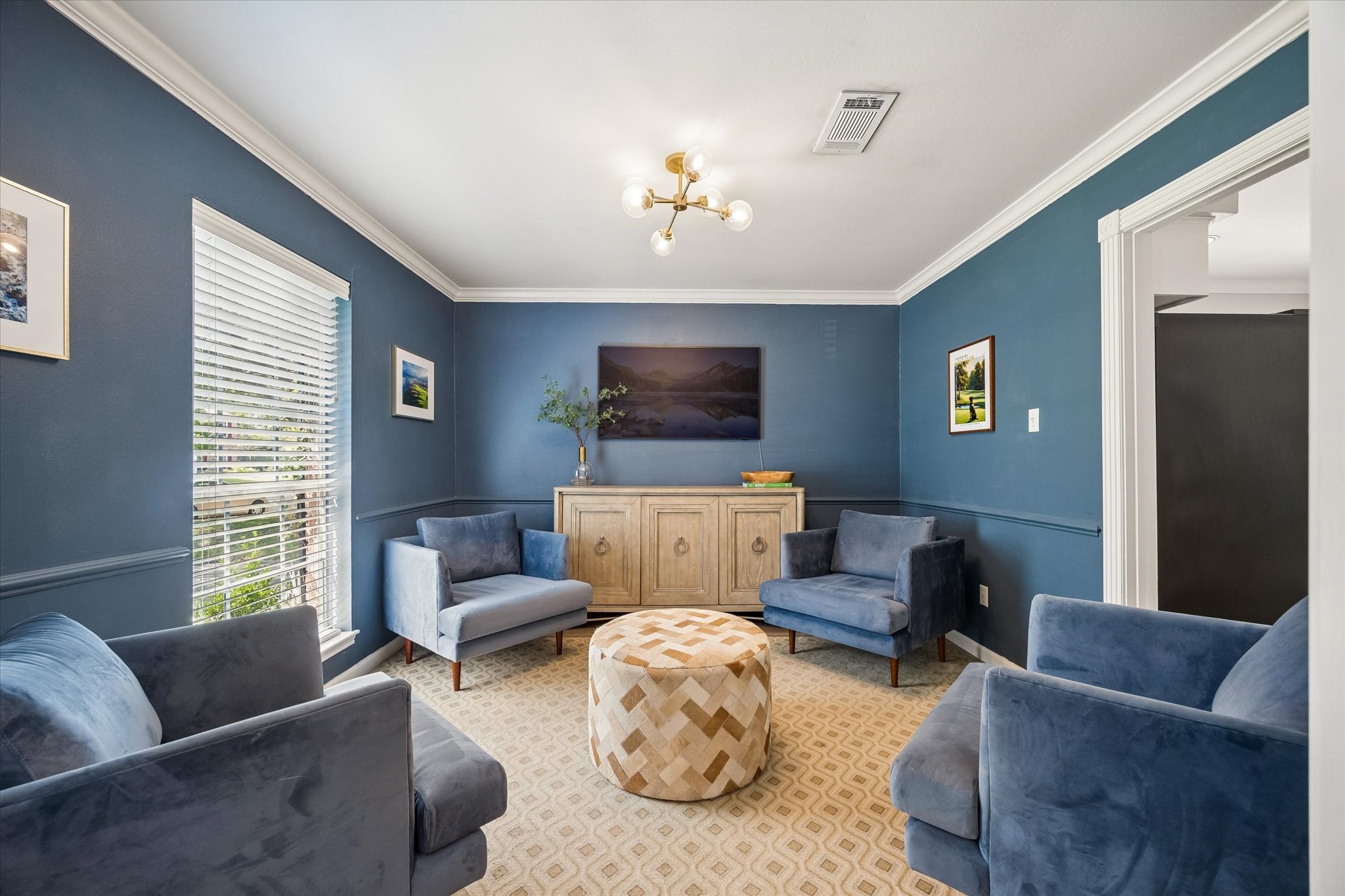 11010 Overbrook Lane Property Photo 6
