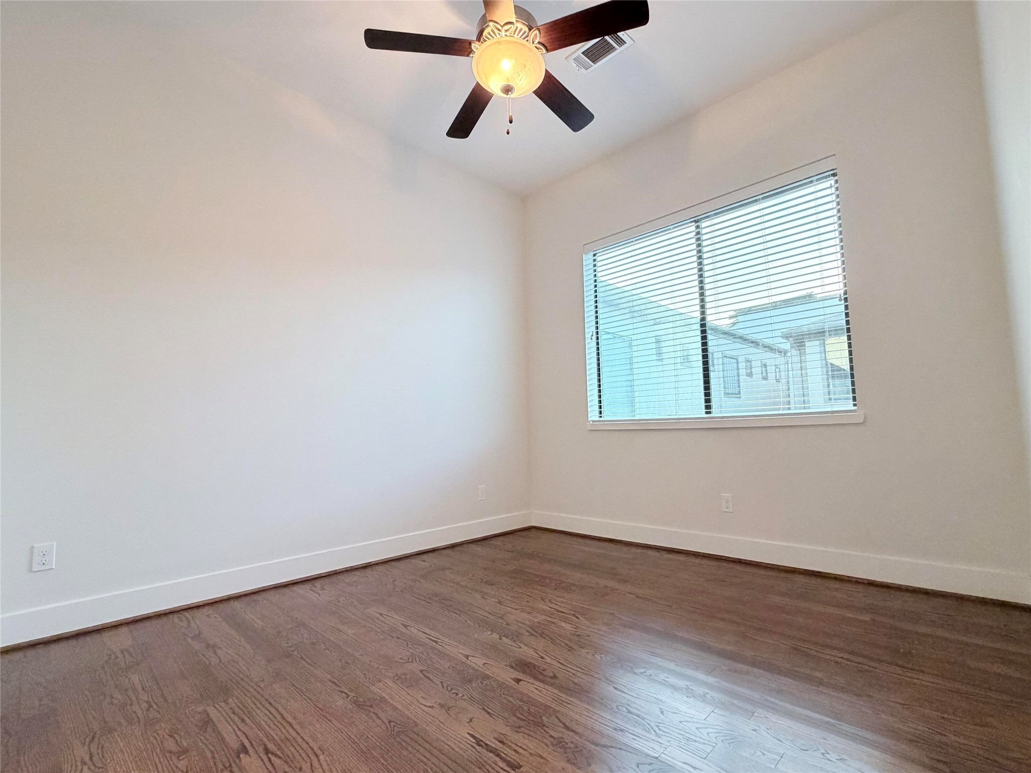 2322 Camden Drive B Property Photo 20