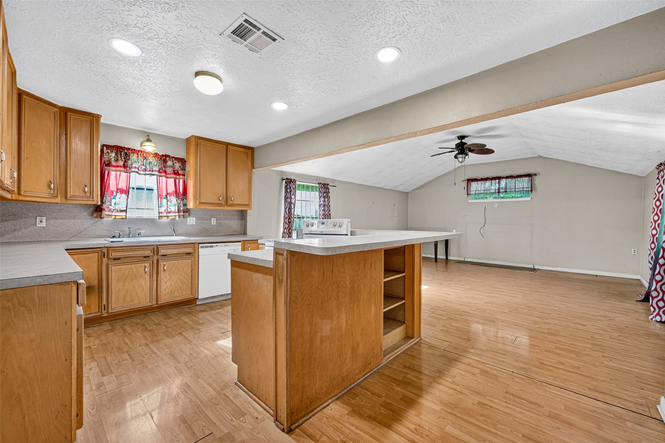 5130 Live Oak Street Property Photo 34