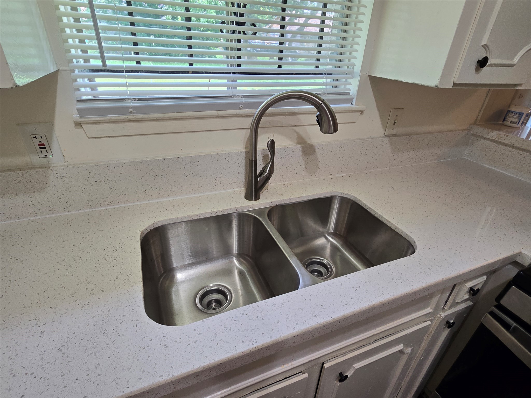 6415 Heath Street Property Photo 8