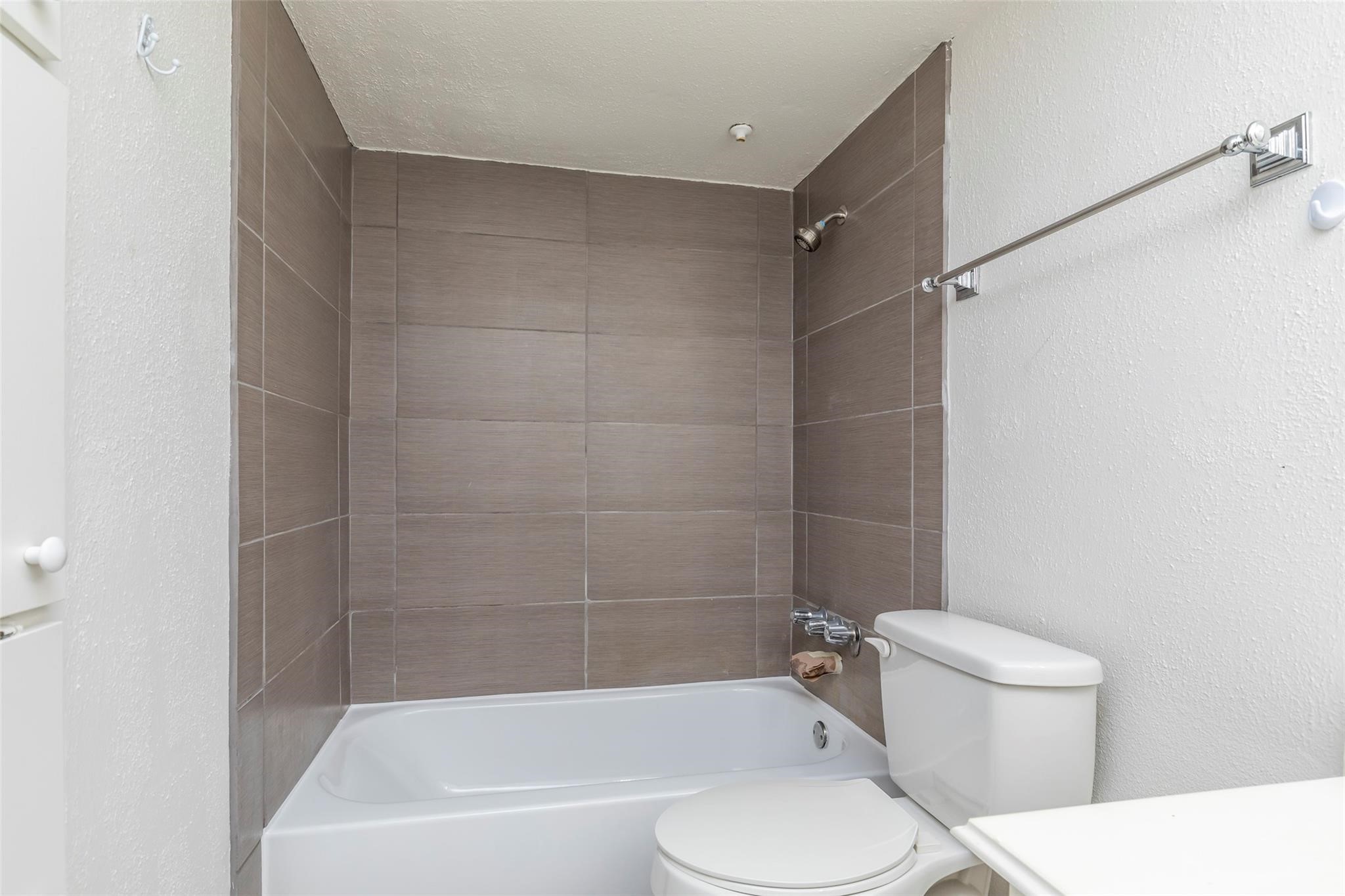 2350 Bering Drive 106 Property Photo 16