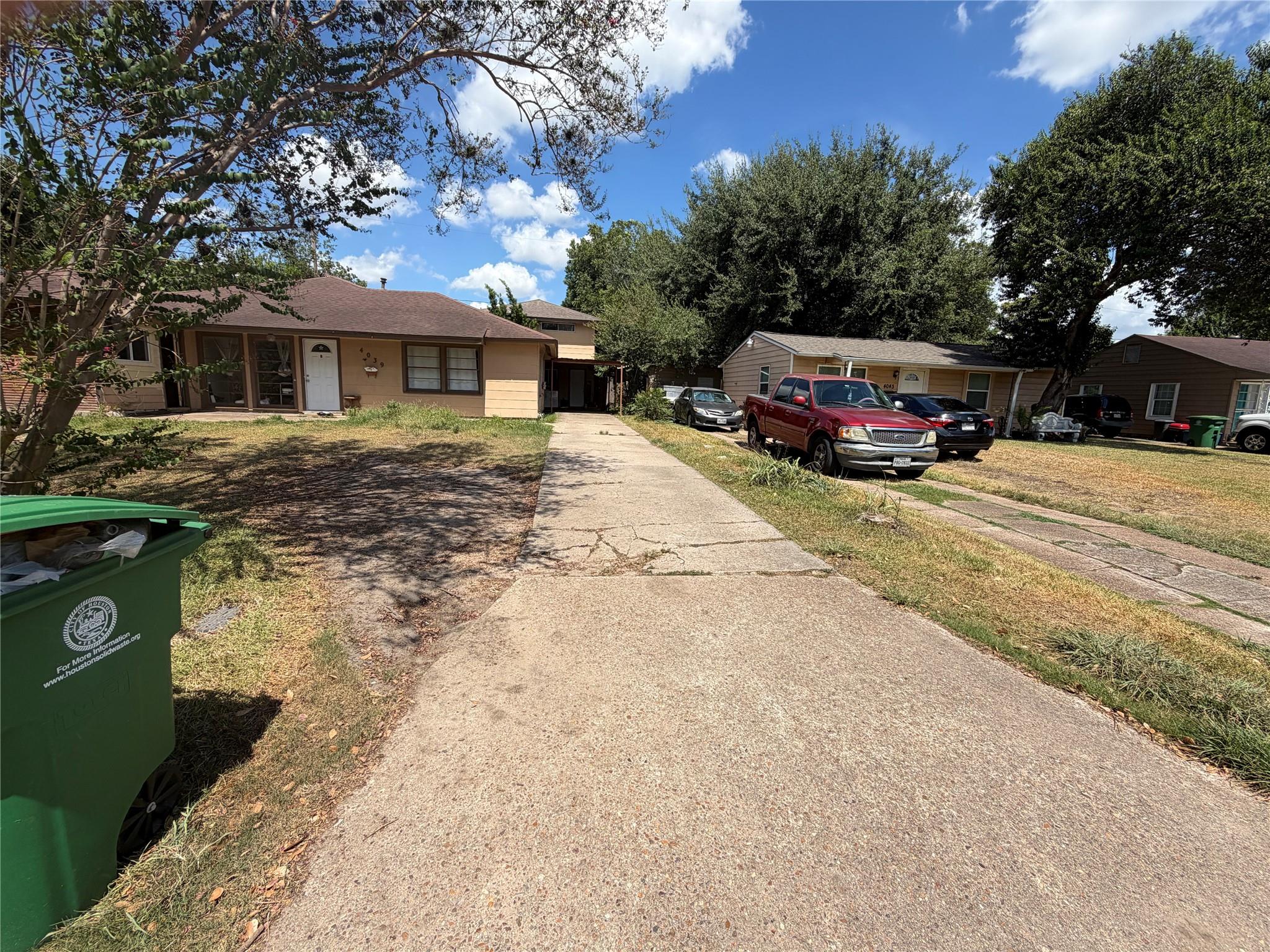 4039 Erby Street B Property Photo 2