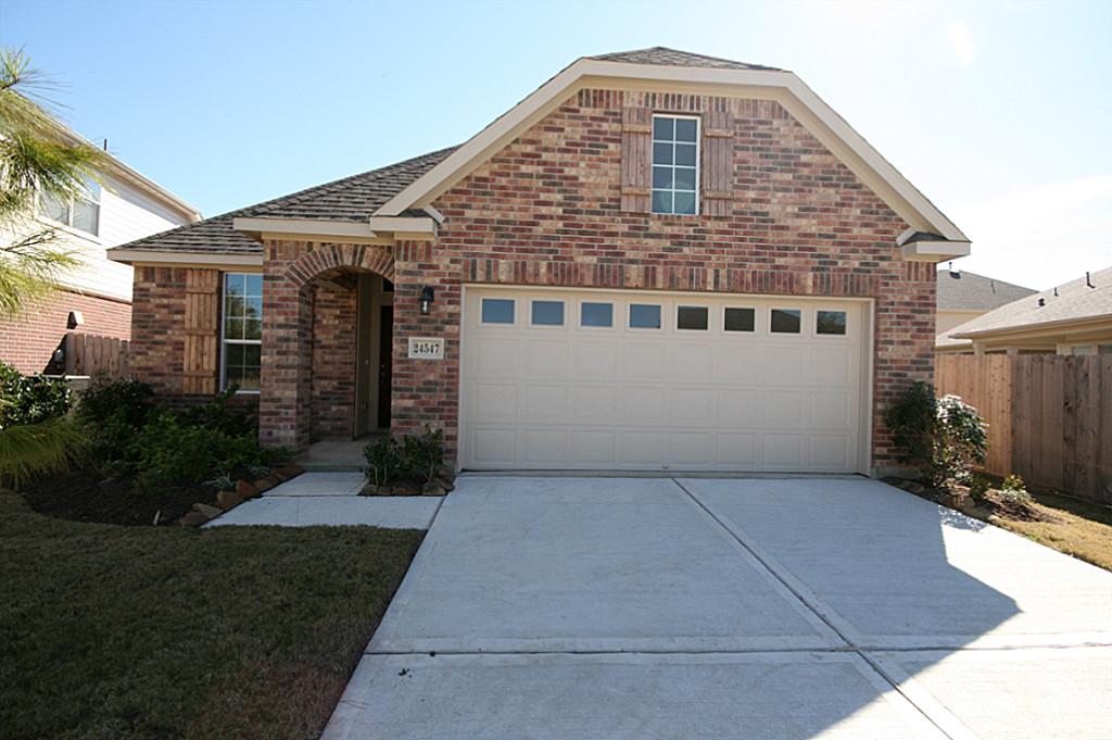 24547 Foxberry Glen Property Photo 1