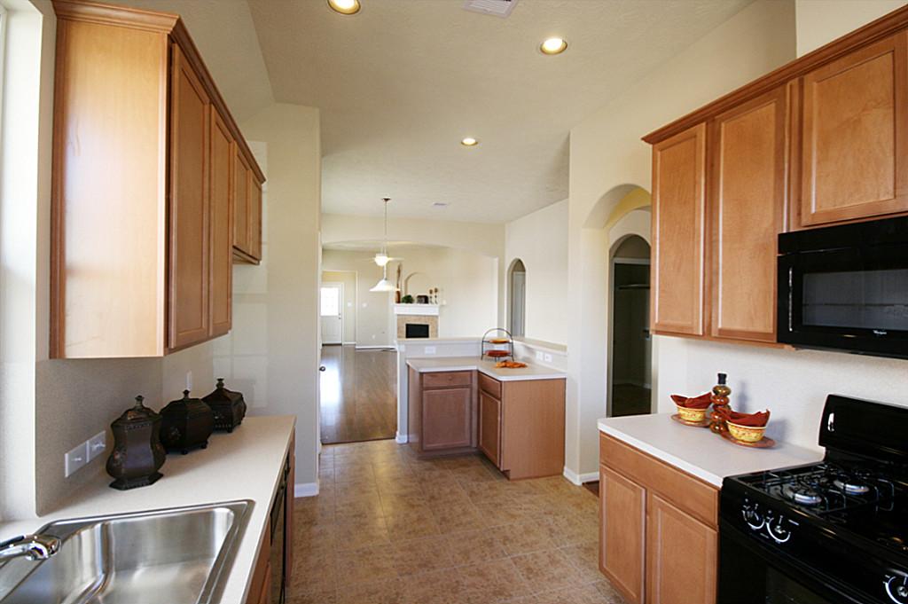 24547 Foxberry Glen Property Photo 8
