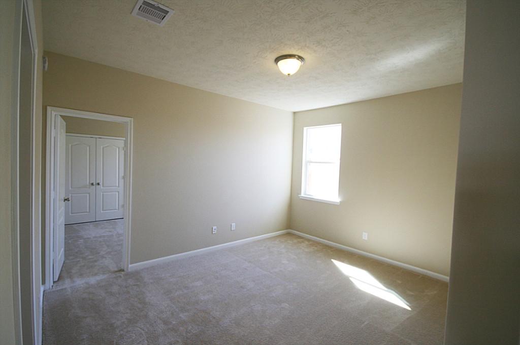 24547 Foxberry Glen Property Photo 12