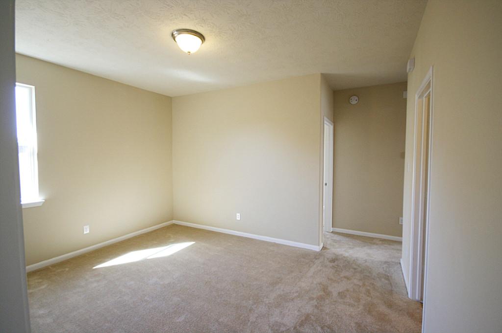 24547 Foxberry Glen Property Photo 13
