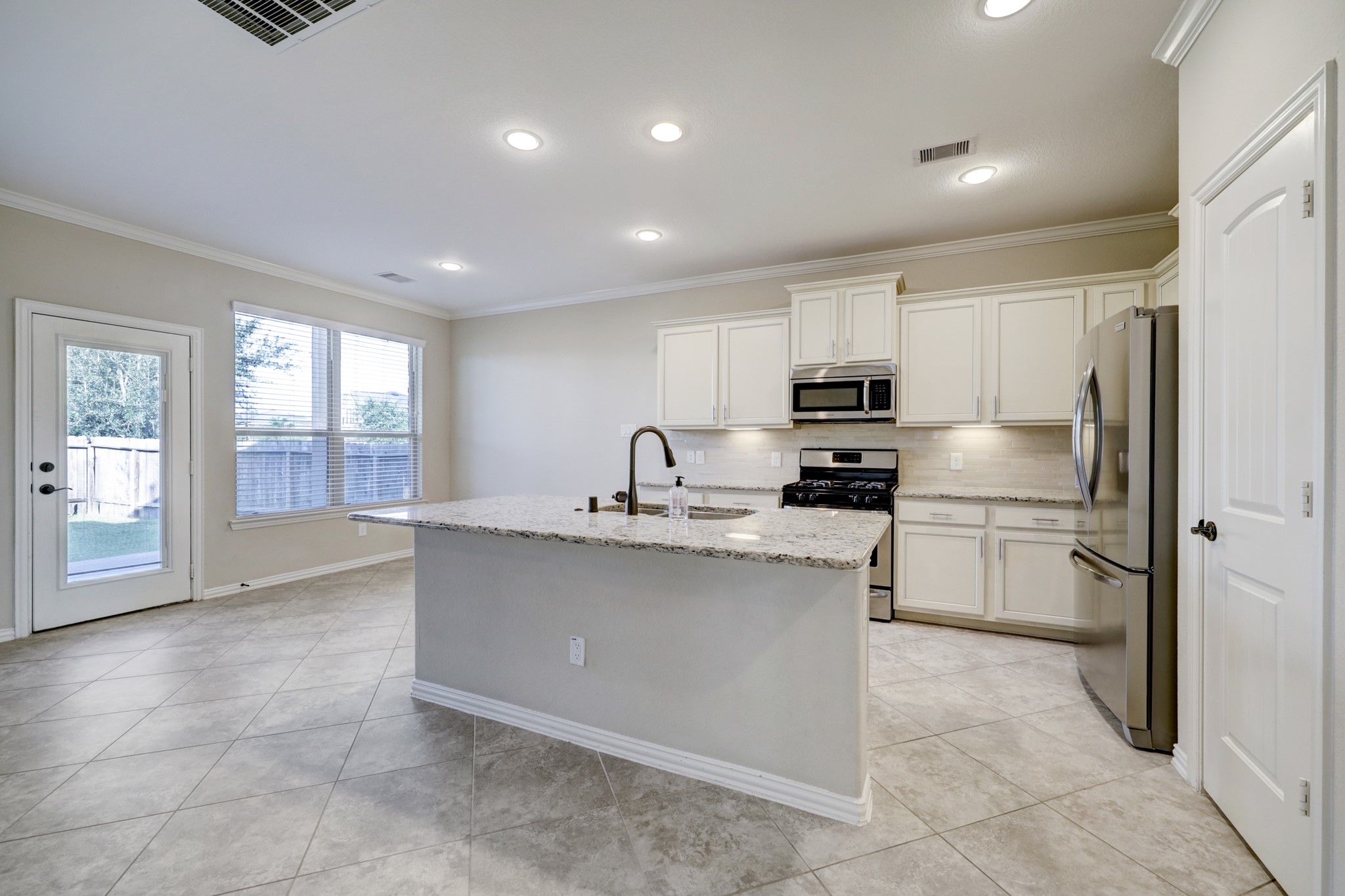 31710 Chapel Rock Lane Property Photo 14