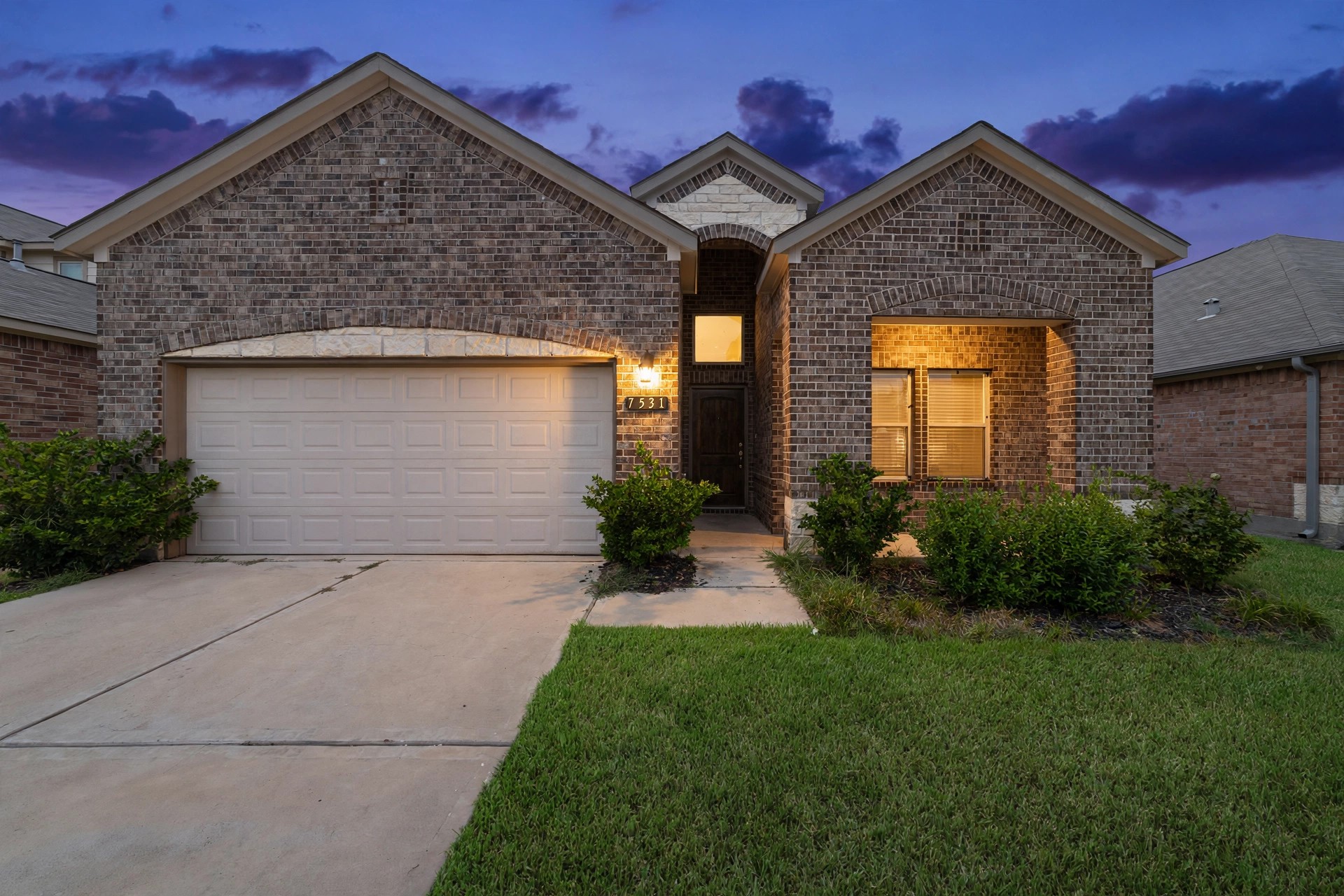7531 Cypress Pin Oak Drive Property Photo 6