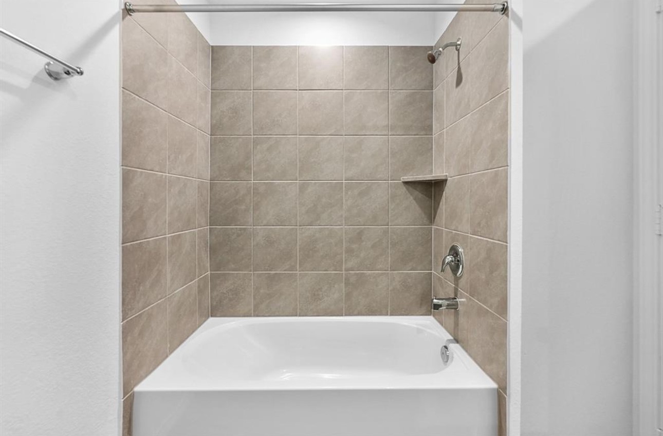4234 Wilsford Oak Way Way Property Photo 16