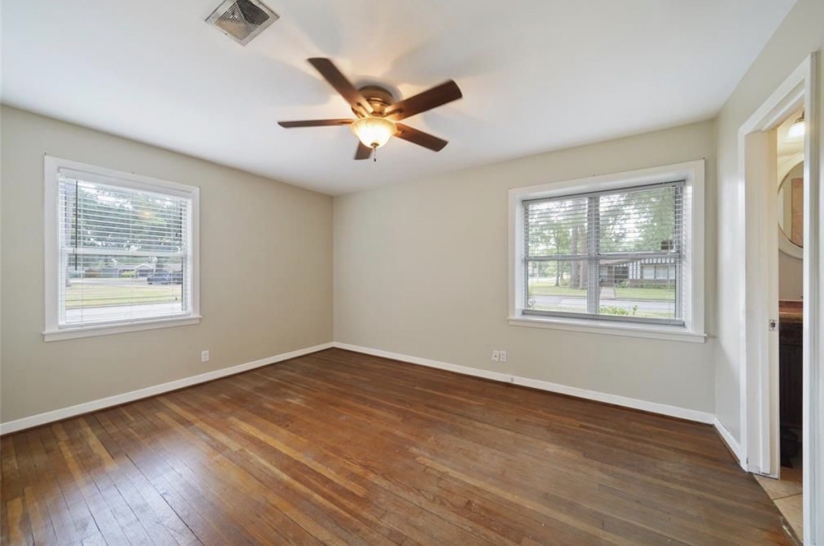 9802 Cedardale Drive Property Photo 15